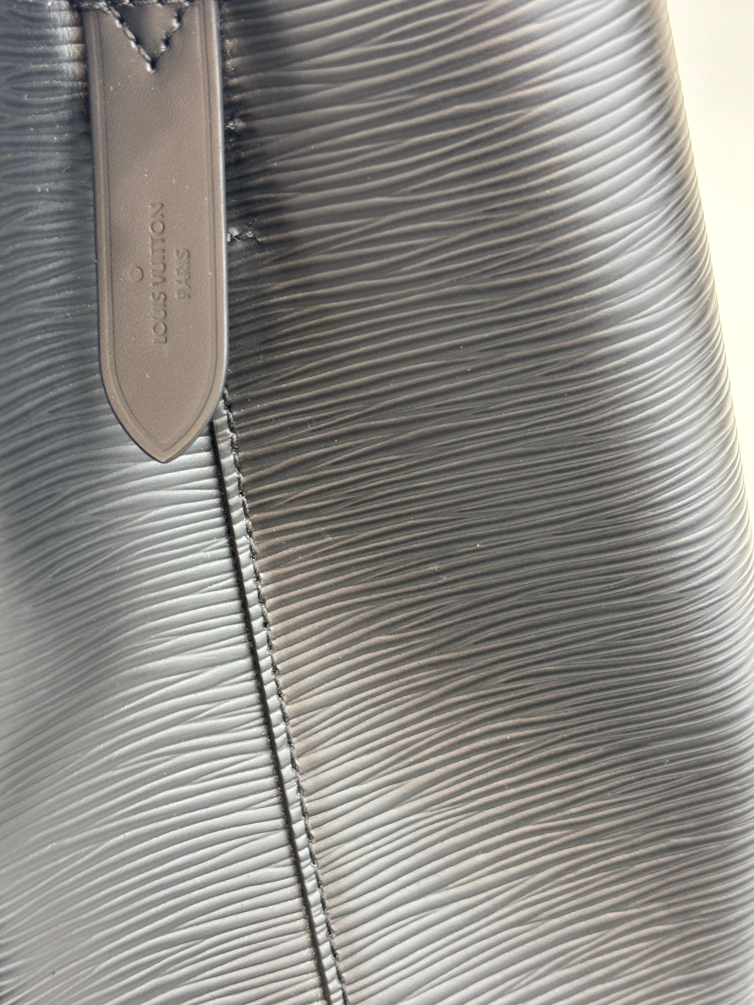 NeoNoe MM Epi Leather Noir