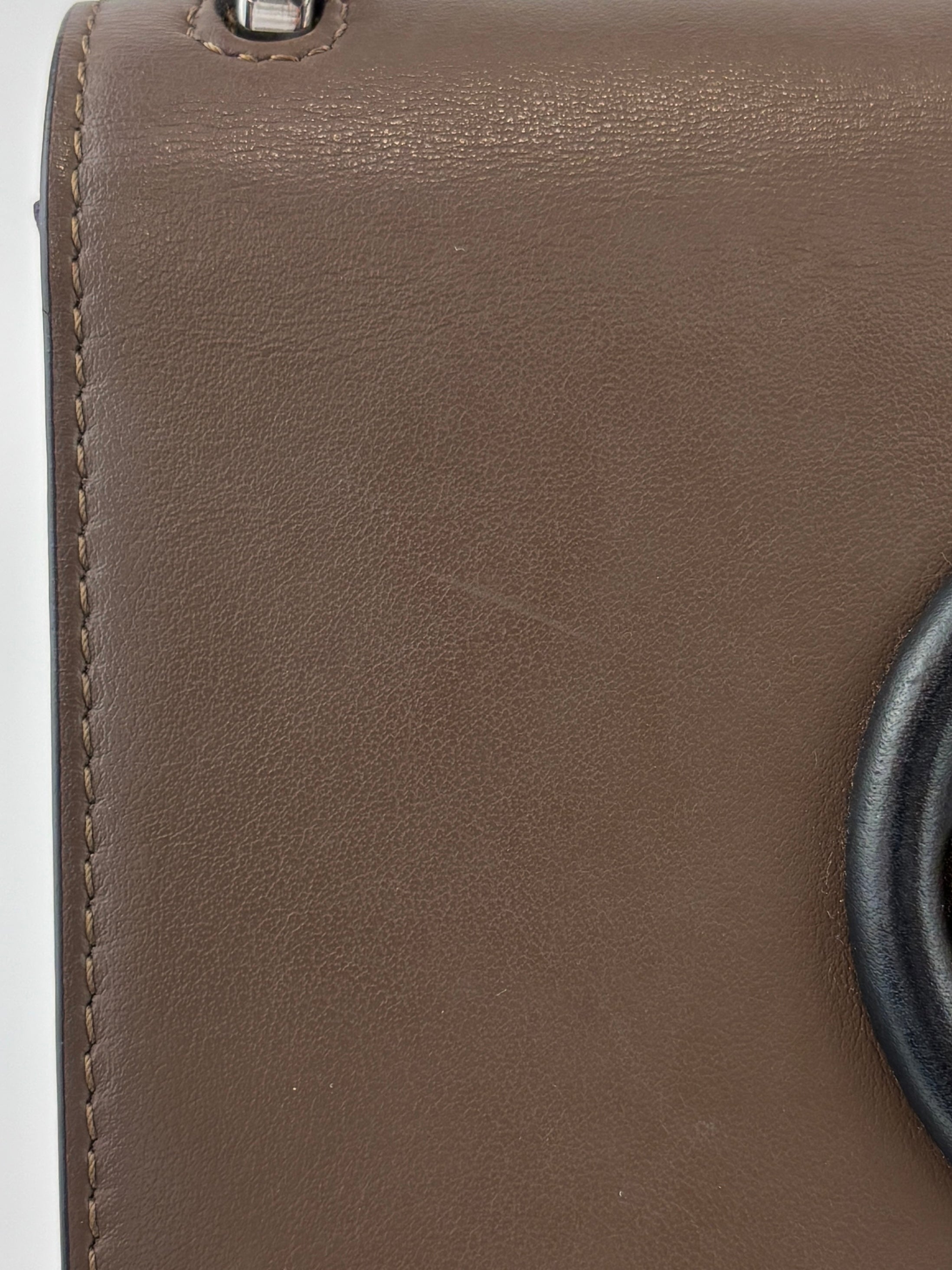 Small Kan I Shoulder Bag in Brown / Black
