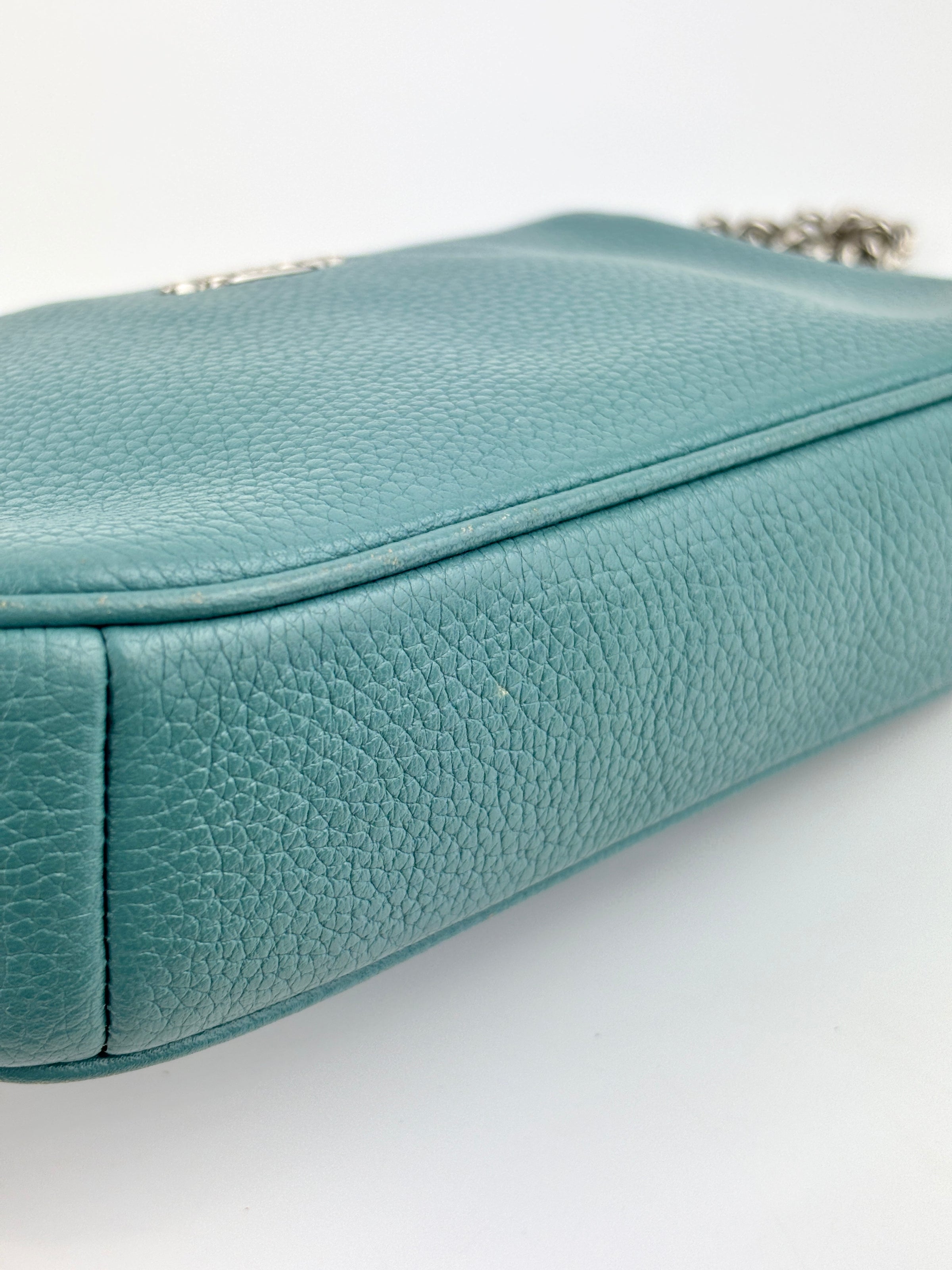 53077 Nolita Wristlet 19 Blue