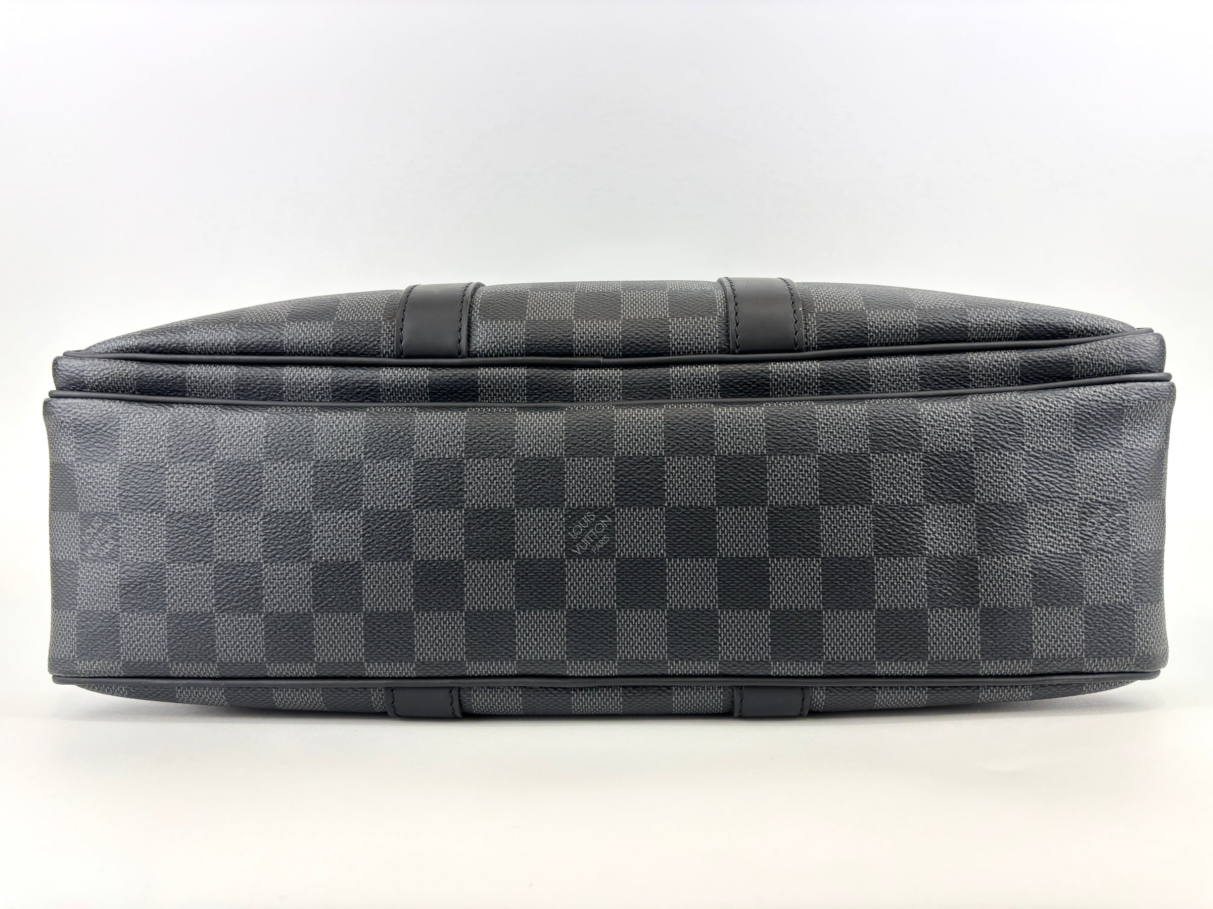 N4007 iCare Damier Graphite Canvas - Glampot