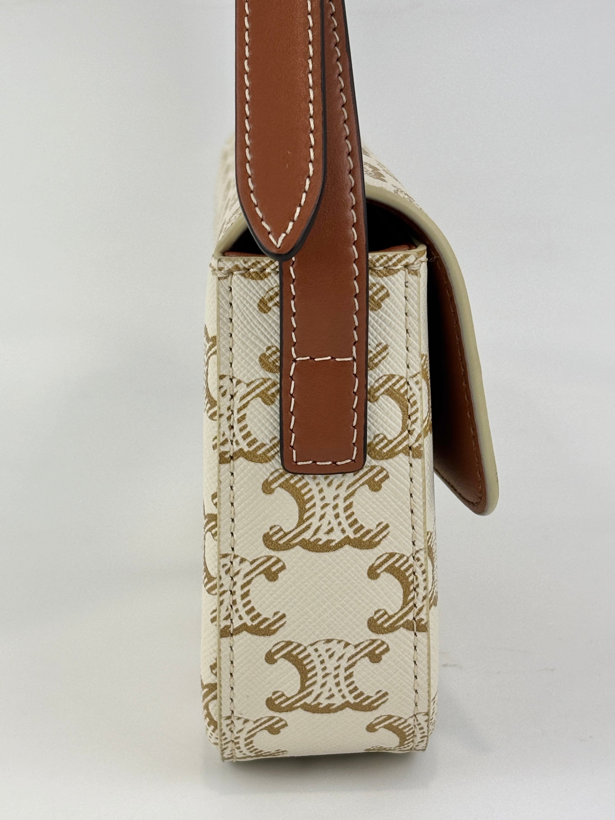 Triomphe Shoulder Bag In Triomphe Canvas White