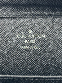 M30182 Taiga Leather Pochette Baikal Clutch