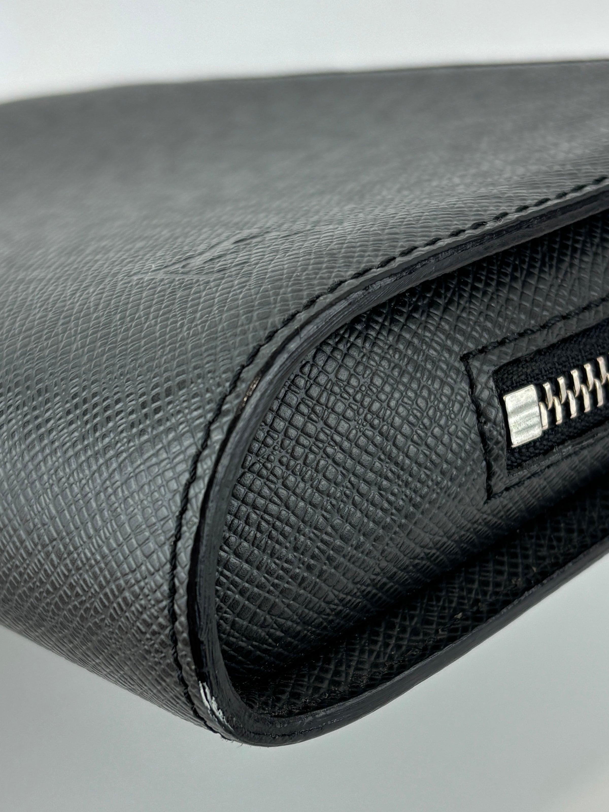 M30182 Taiga Leather Pochette Baikal Clutch