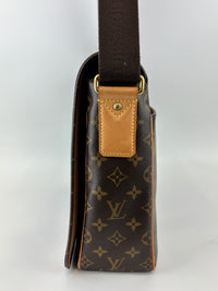 Abbesses Messenger Bag Monogram Canvas