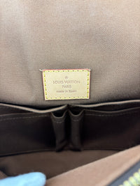 Abbesses Messenger Bag Monogram Canvas