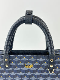 Take It Easy 29 Tote Bag in Blue