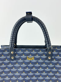 Take It Easy 29 Tote Bag in Blue