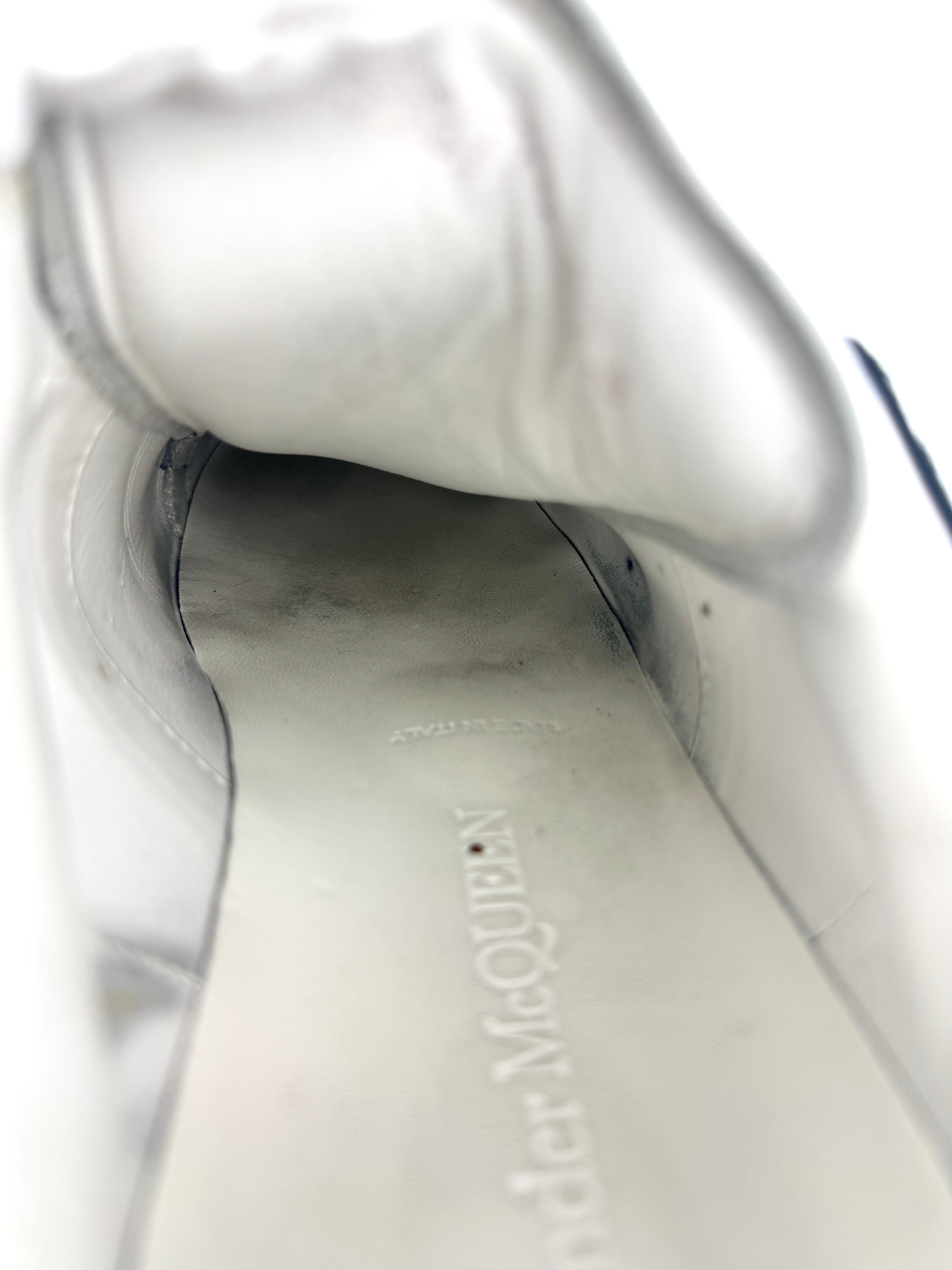 Oversized Sneakers in White Calfskin / Black Suede Size 37.5