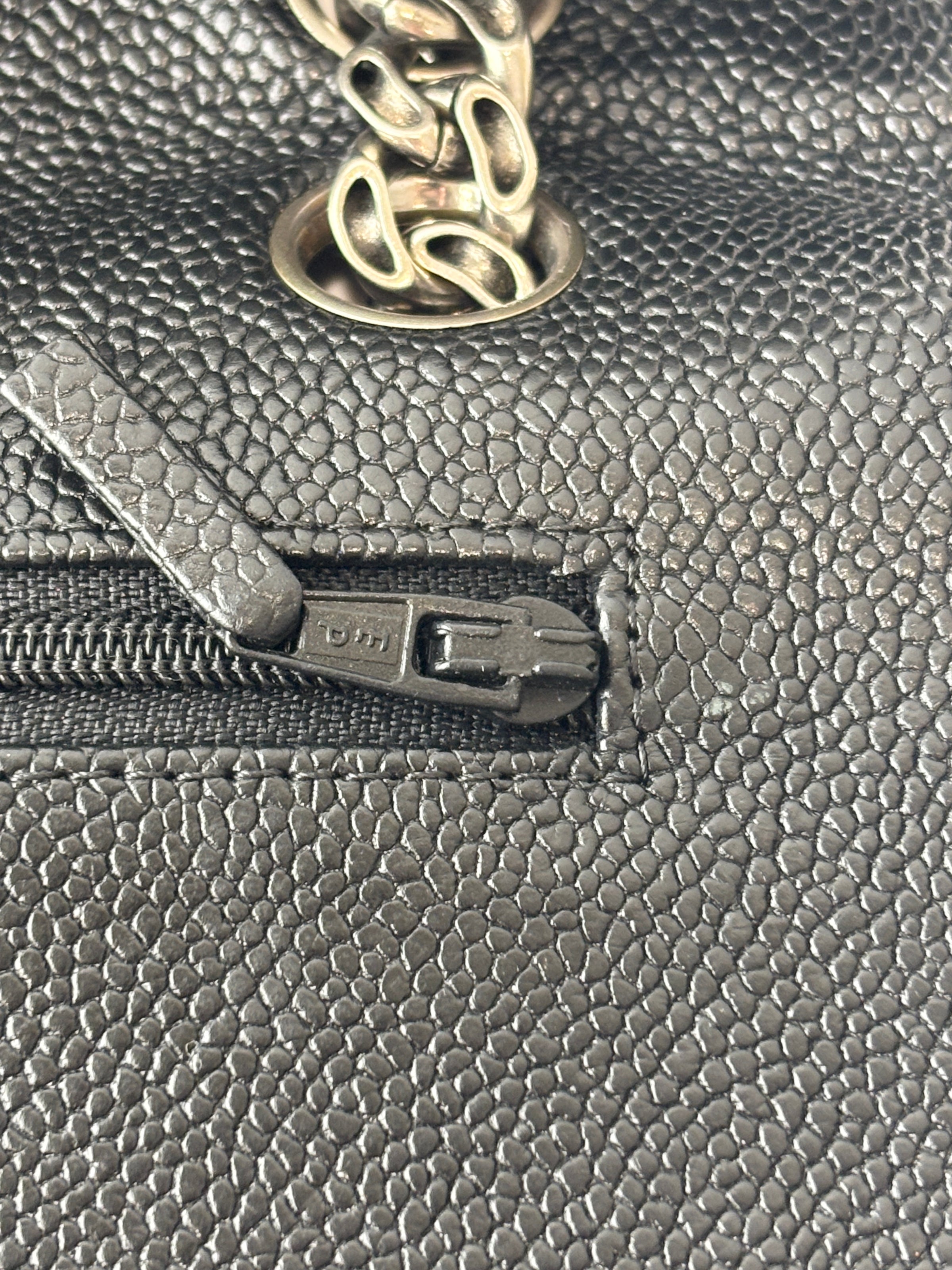 Black Quilted Matte Caviar Bijoux Chain 225 Reissue 2.55 Flap RHW