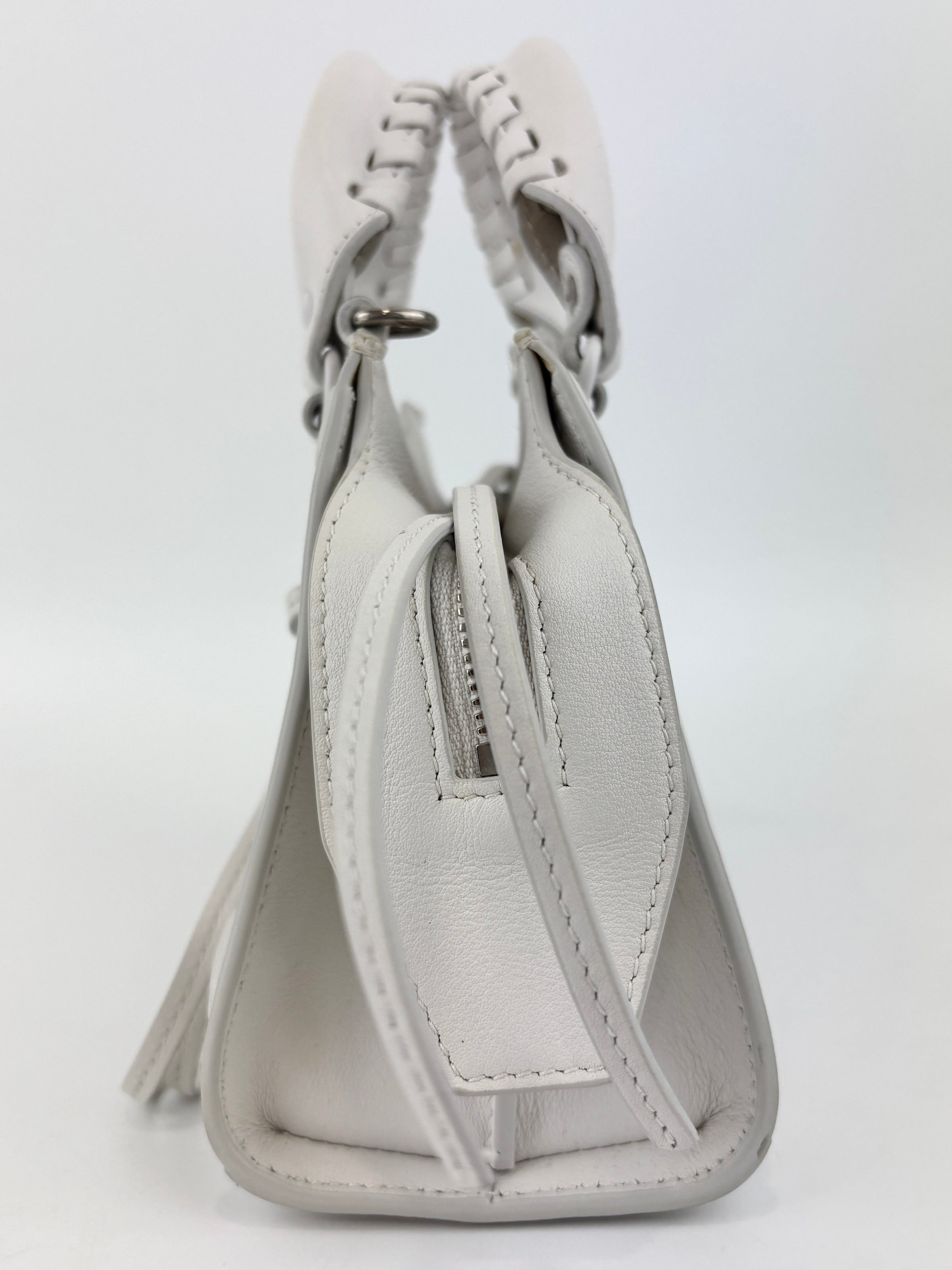 Neo Classic City Mini in White - Glampot