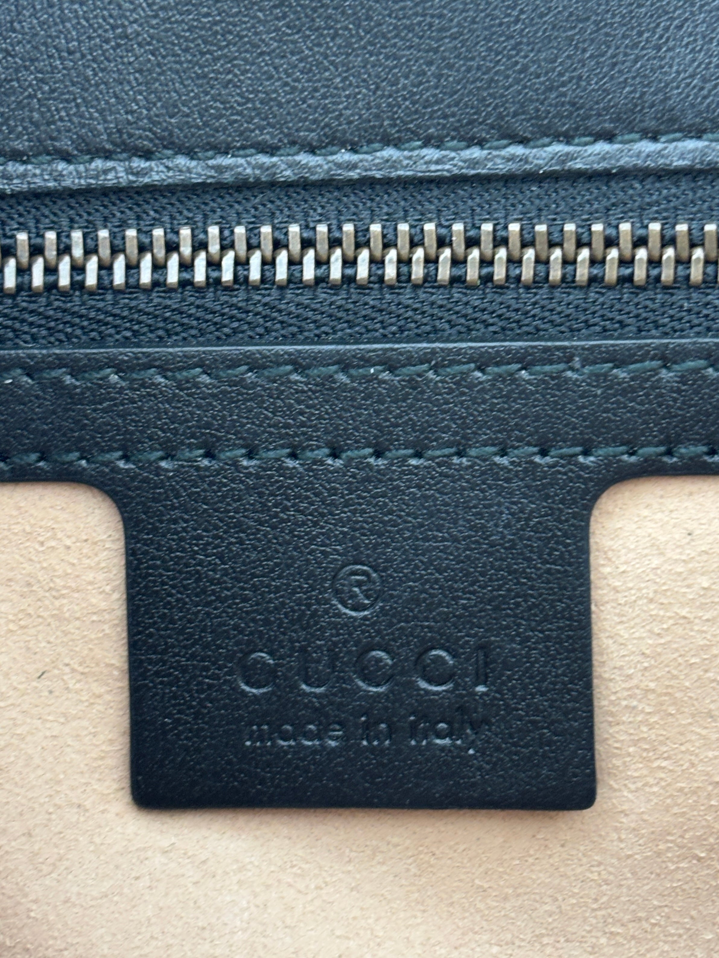 GG Marmont Medium Shoulder Bag Black