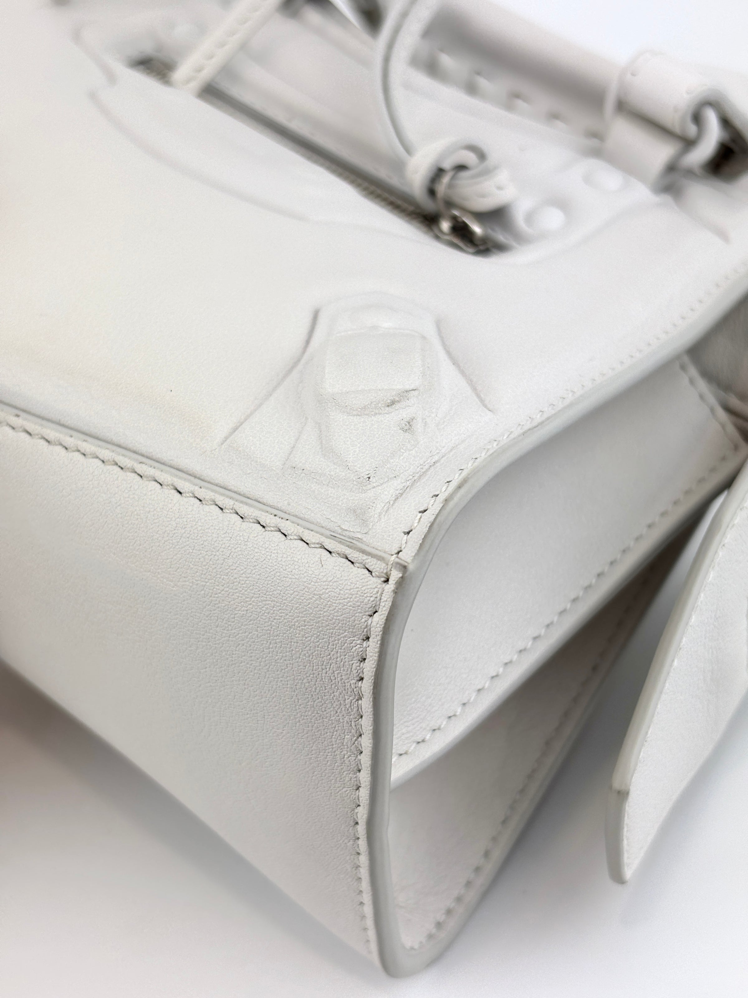 Neo Classic City Mini in White - Glampot