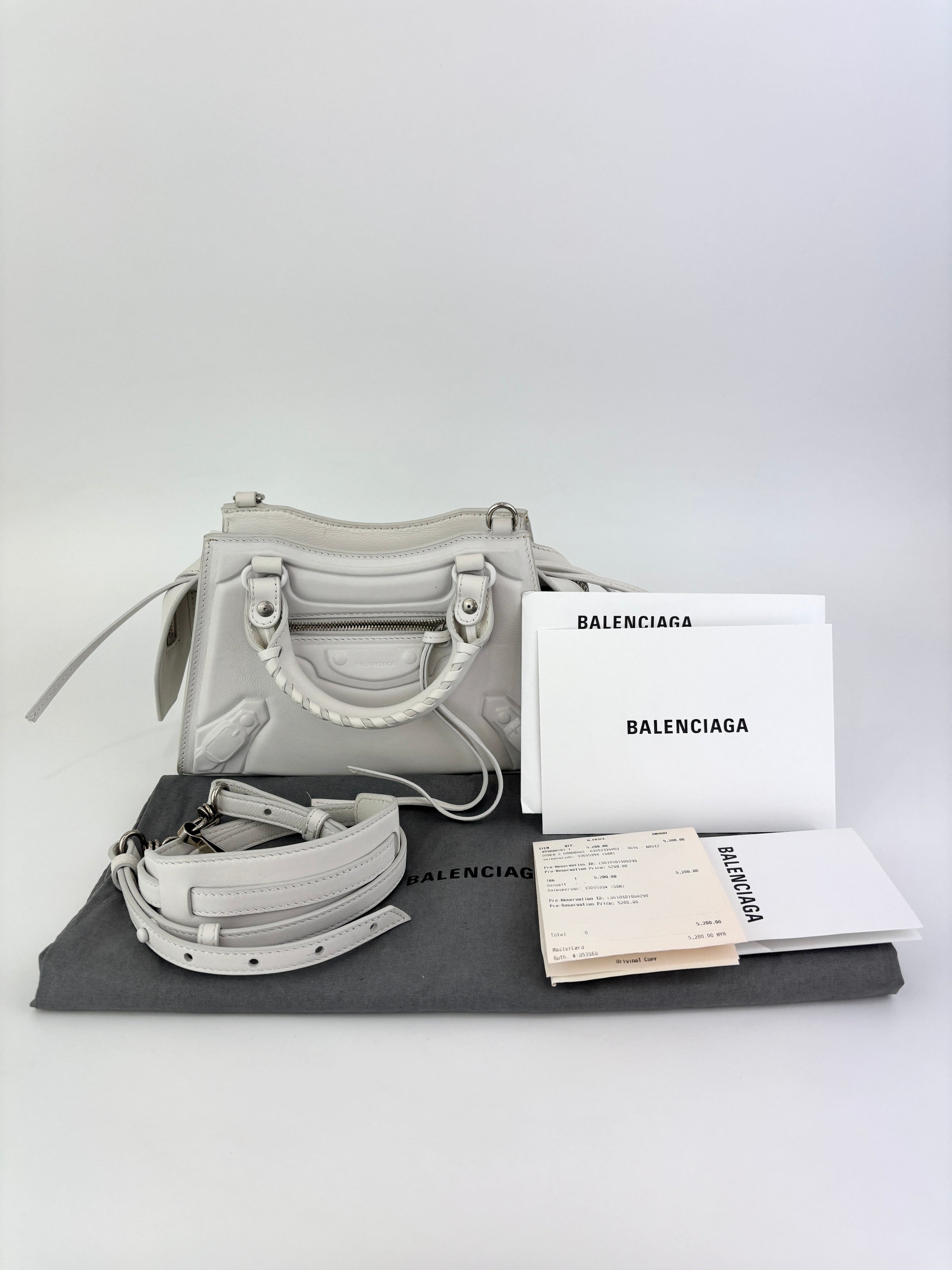 Neo Classic City Mini in White - Glampot