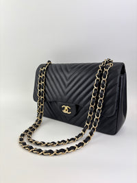 Lambskin Chevron Quilted Jumbo Double Flap Bag GHW