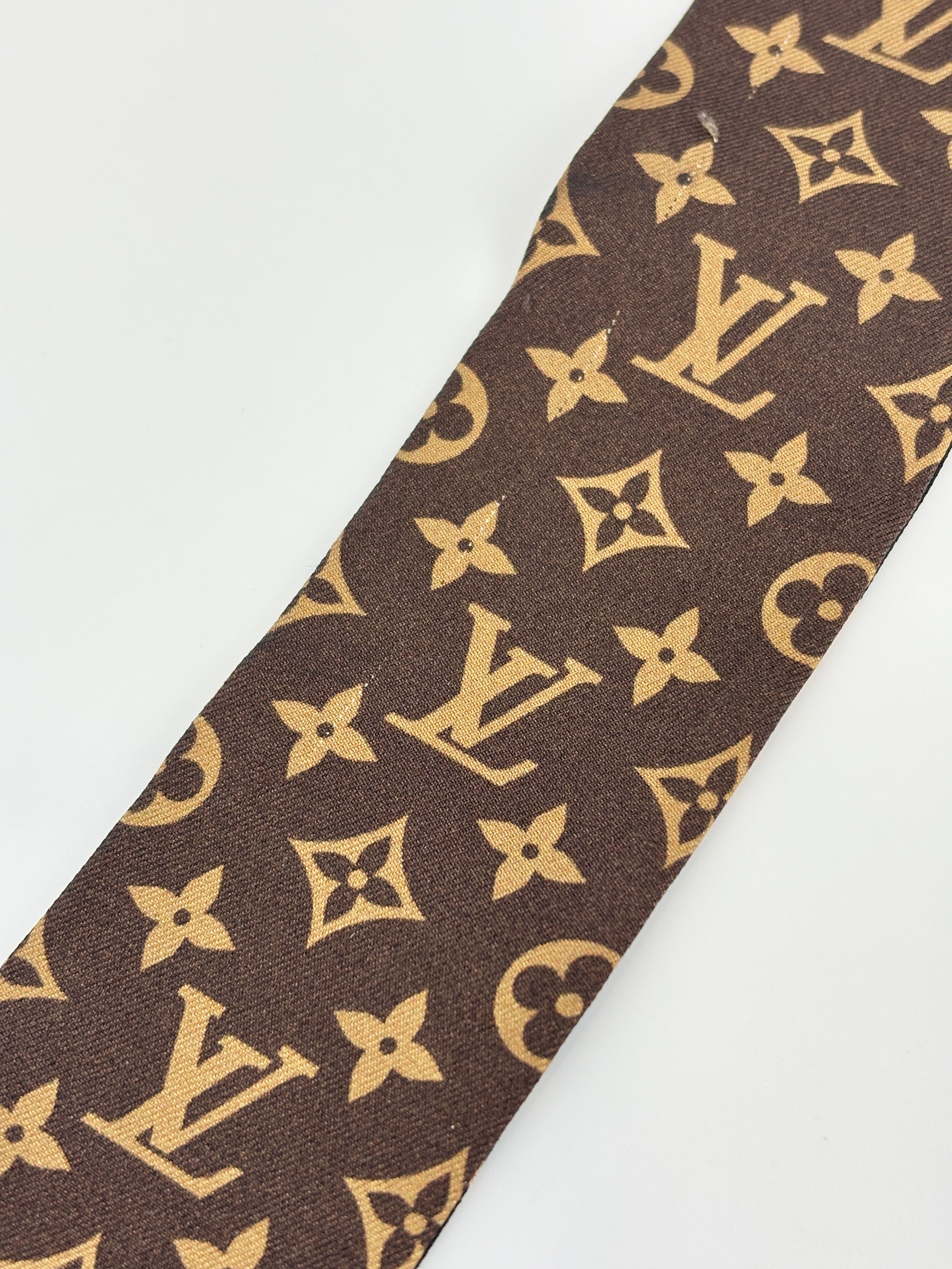 Silk Leogram Print BB Bandeau Scarf