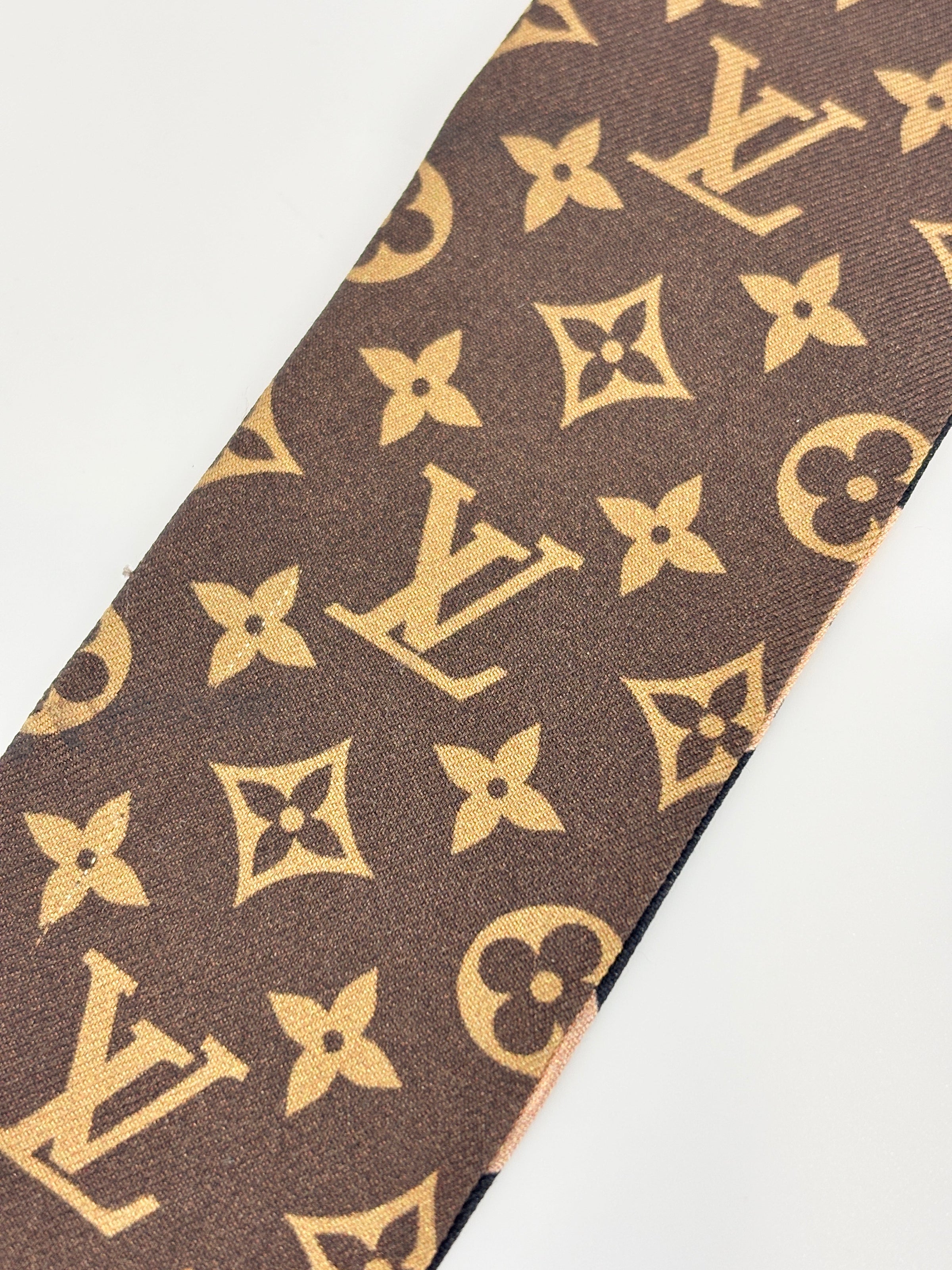 Silk Leogram Print BB Bandeau Scarf