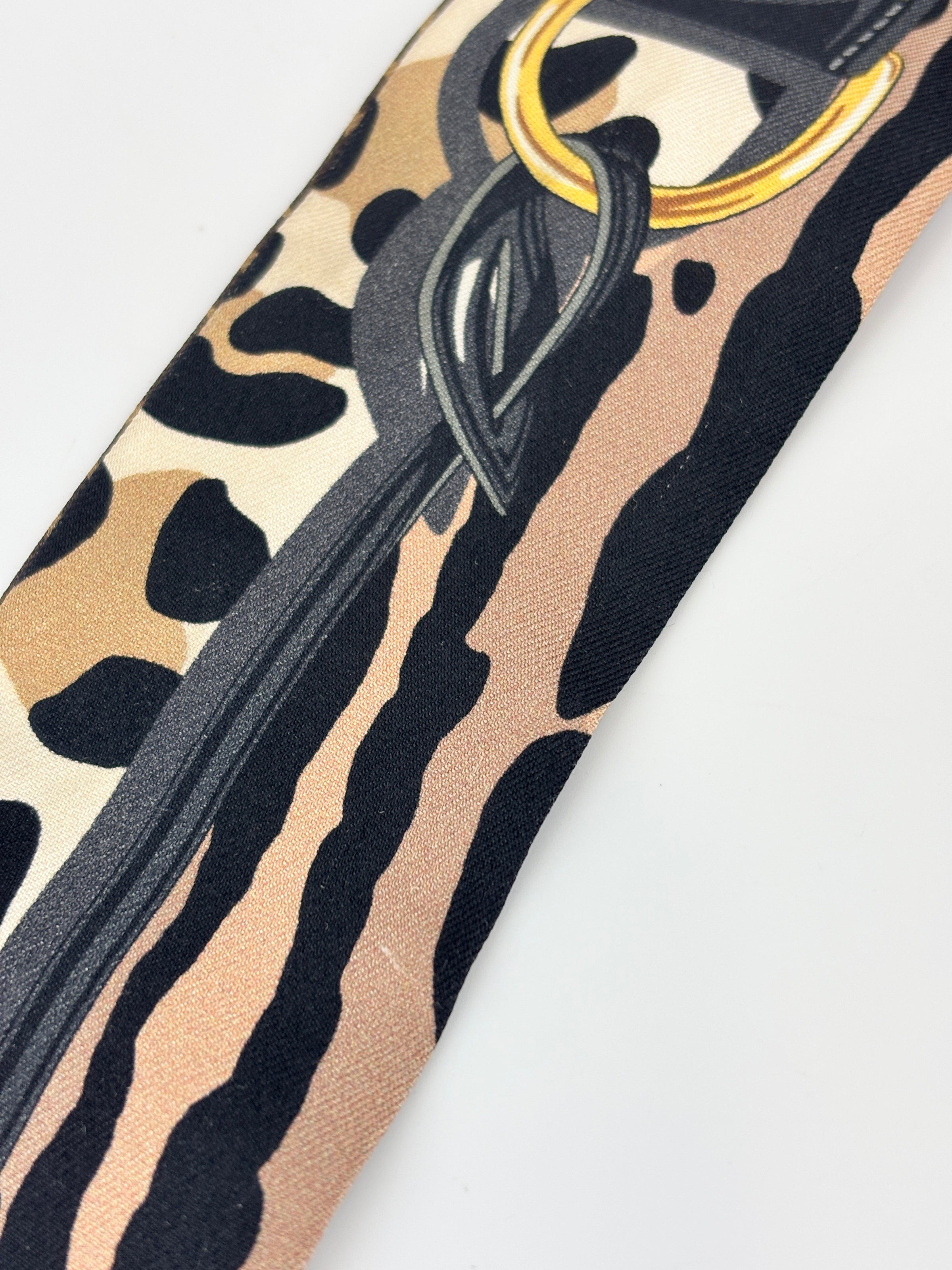 Silk Leogram Print BB Bandeau Scarf