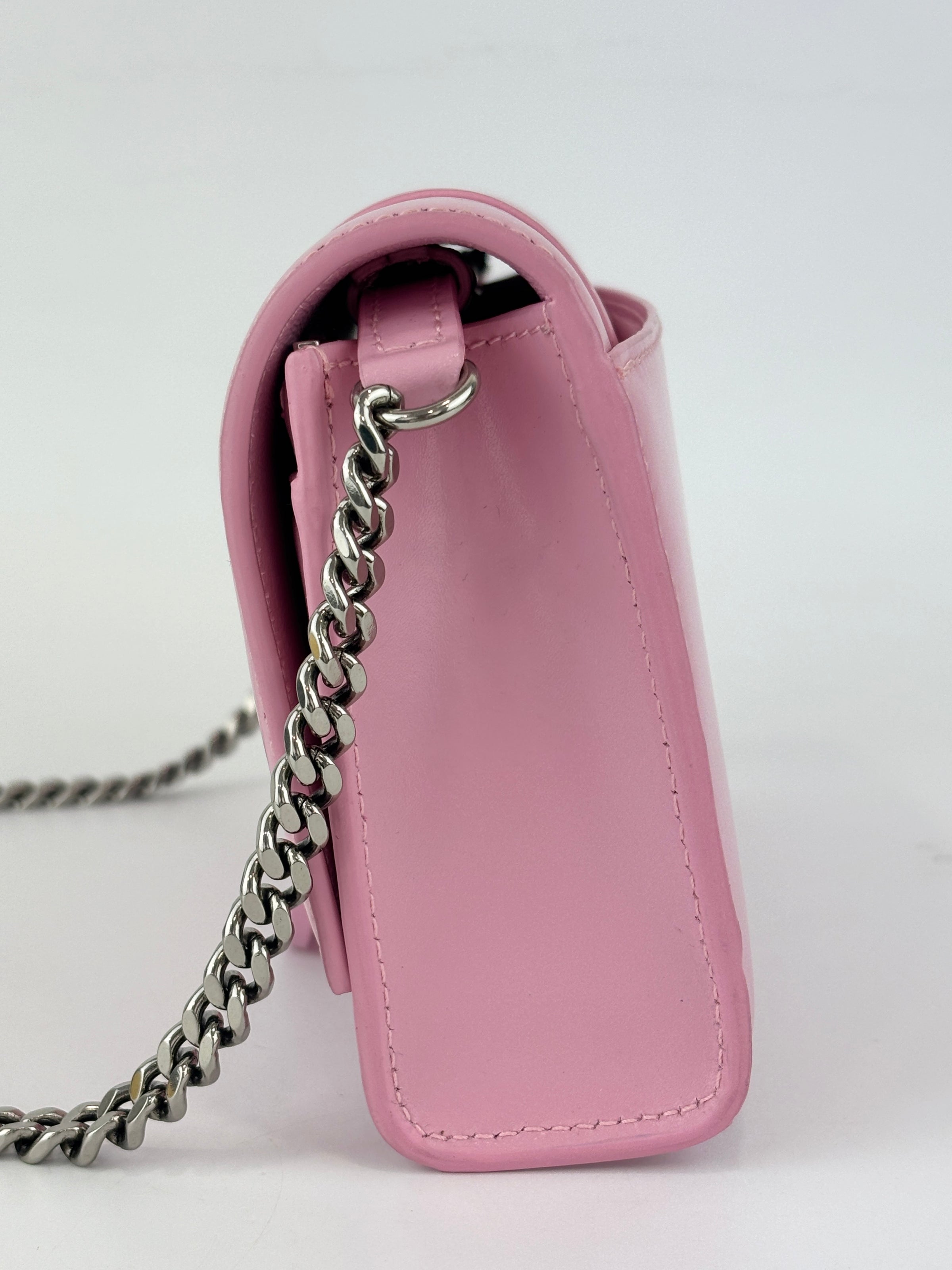 Hourglass Wallet On Chain in Shiny Calfskin Candy Pink