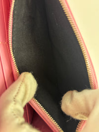 Hourglass Wallet On Chain in Shiny Calfskin Candy Pink