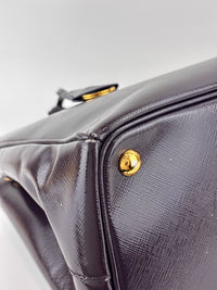 Galleria Medium Saffiano Double Zip Tote Purple Patent