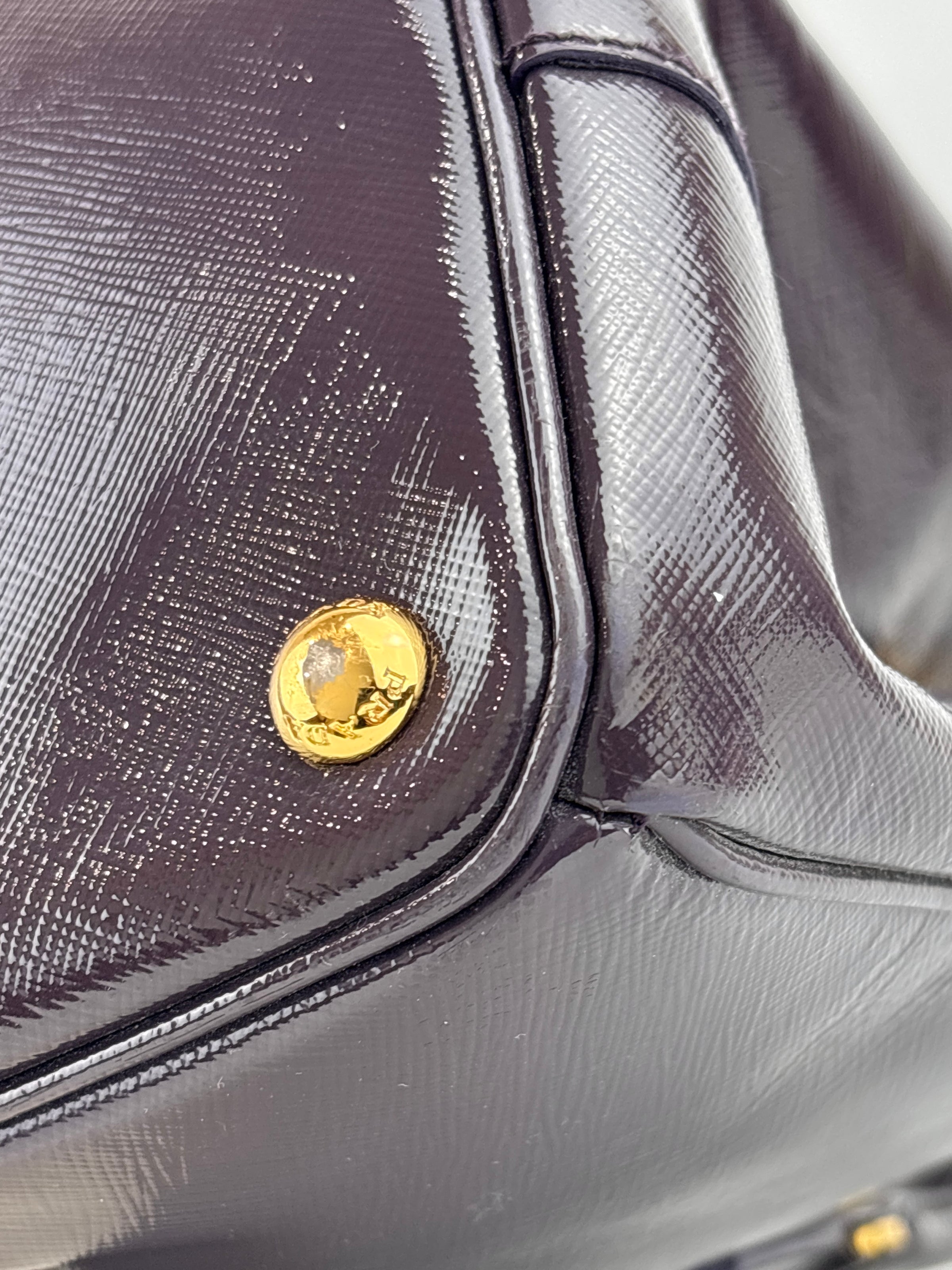 Galleria Medium Saffiano Double Zip Tote Purple Patent