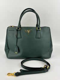 BN2274 Saffiano Medium Galleria Double Zip Tote Emerald Green GHW