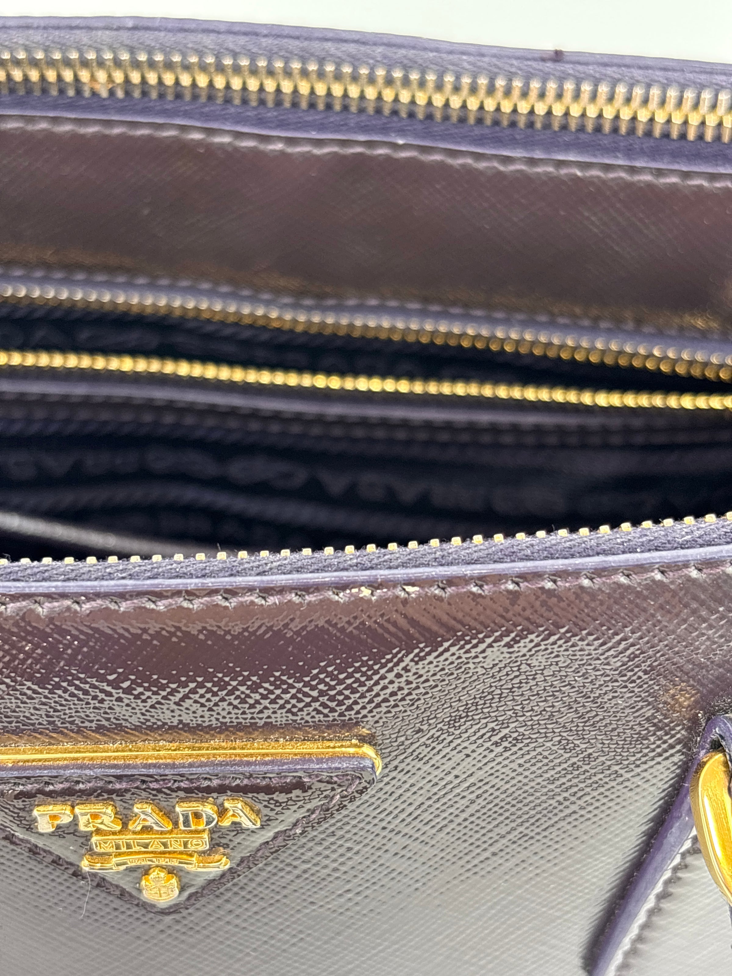 Galleria Medium Saffiano Double Zip Tote Purple Patent