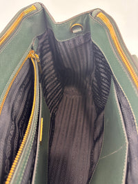 BN2274 Saffiano Medium Galleria Double Zip Tote Emerald Green GHW