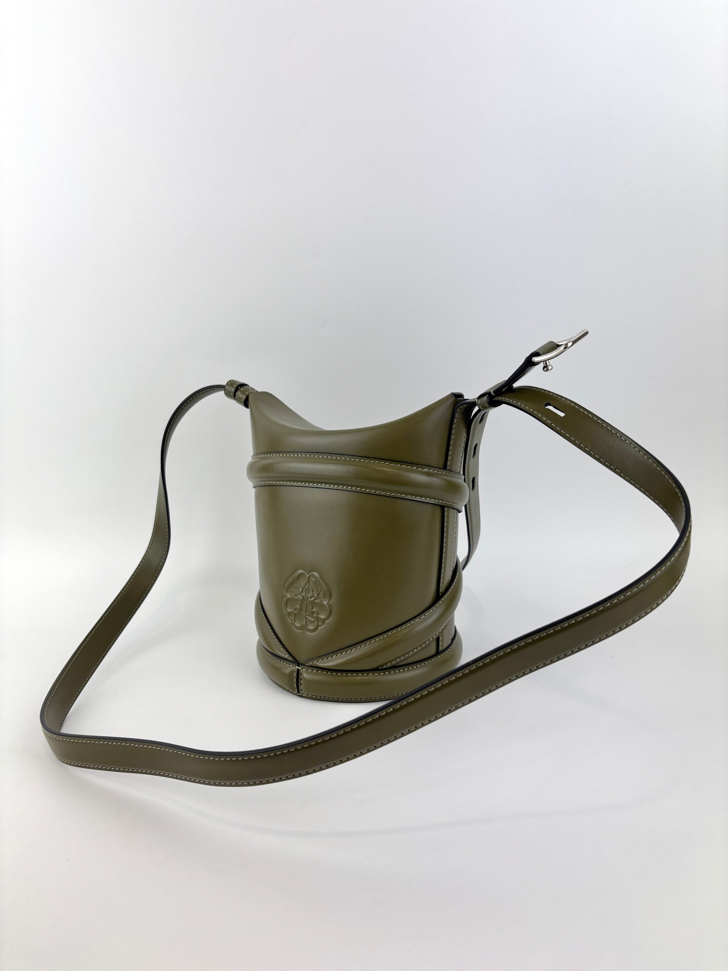 The Curve Bucket Bag in Olive Green