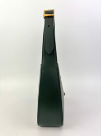 Le 5 À 7 Leather Shoulder Bag in Vert Fonce