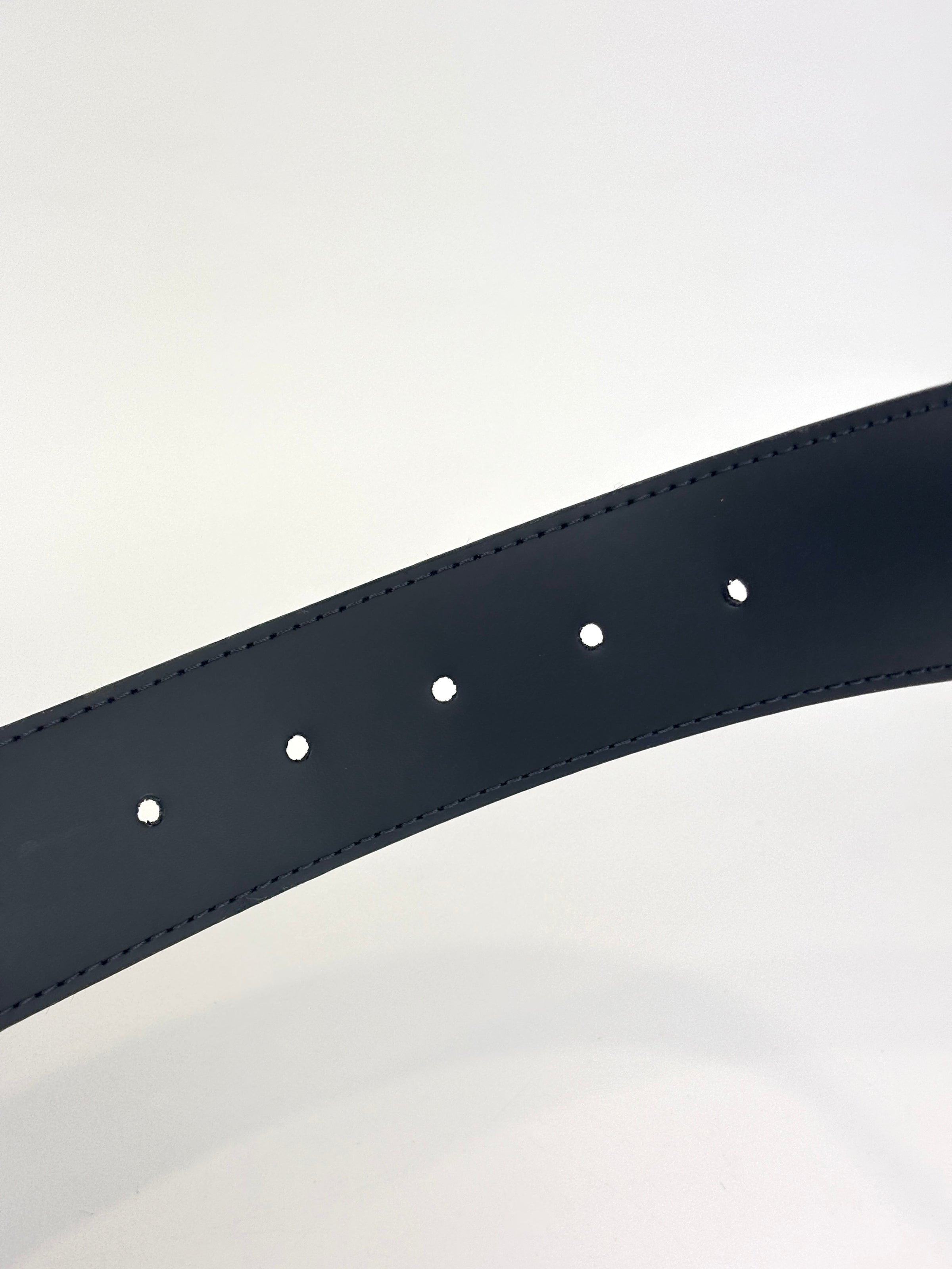 M9043V LV Initiales 40mm Reversible Belt Size 90cm
