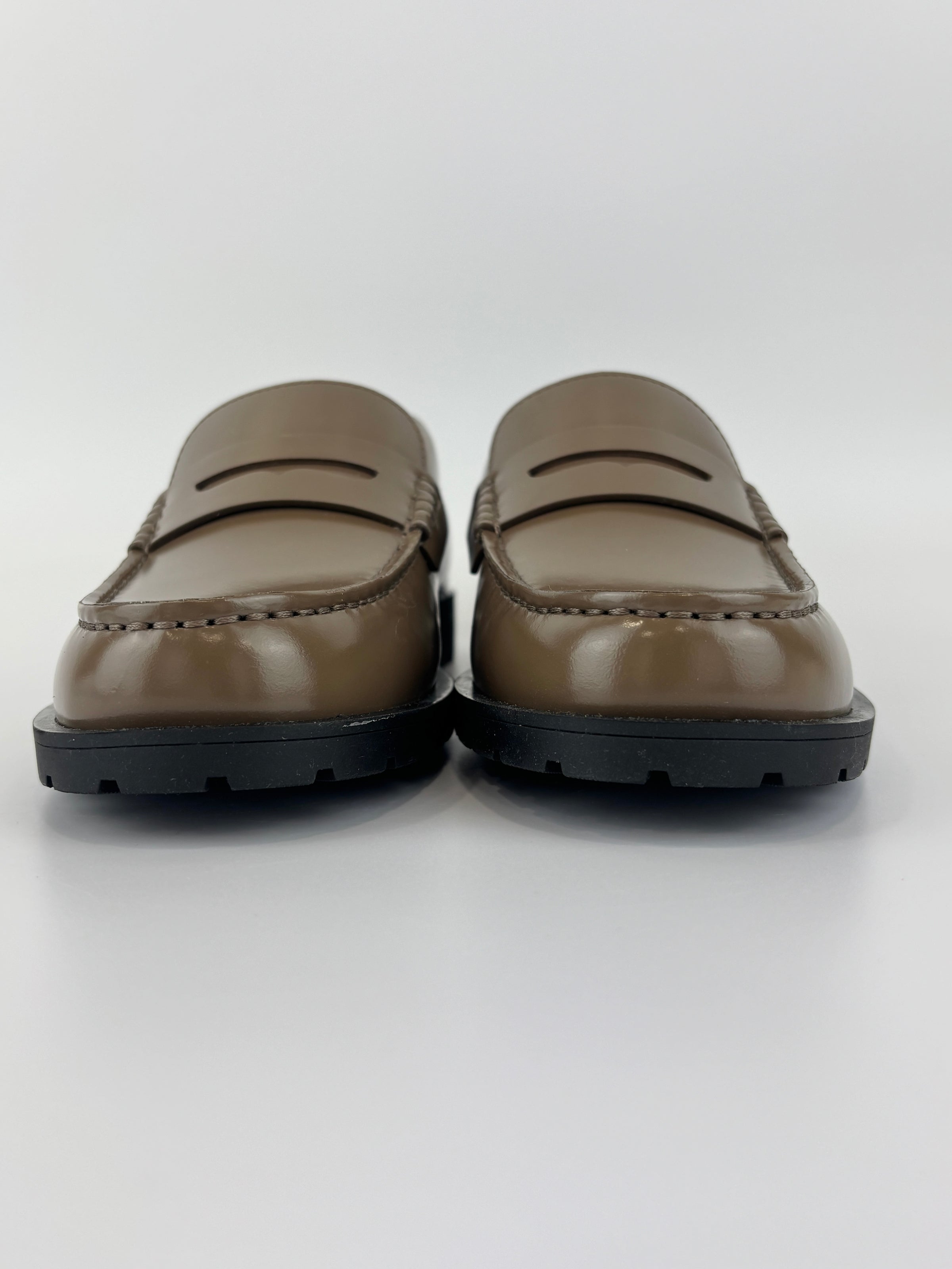 Reagan Penny Loafers Dark Stone US 7D / EU 40