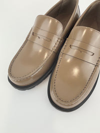 Reagan Penny Loafers Dark Stone US 7D / EU 40