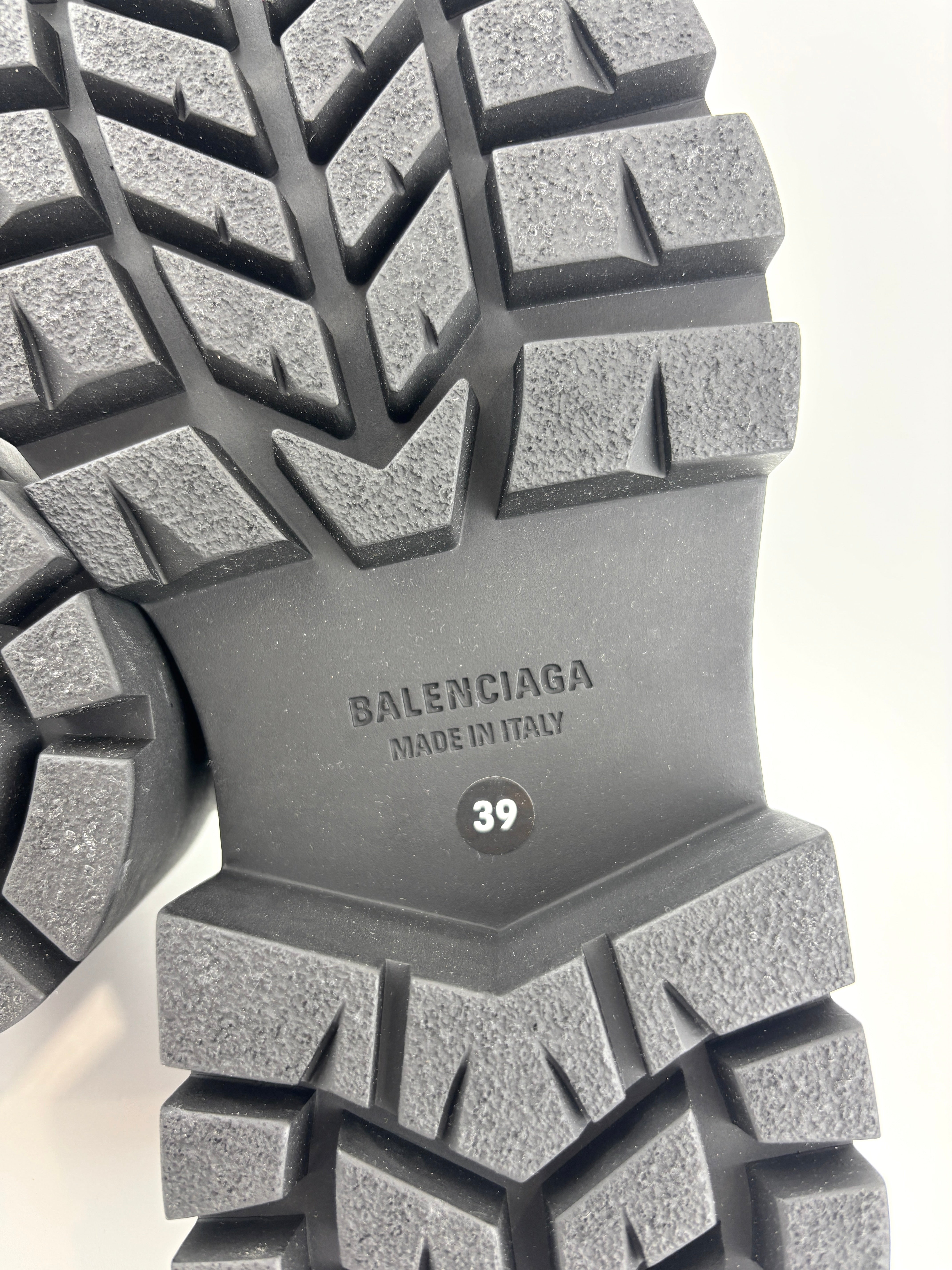 Balenciaga Men's Rhino Derby Black Size 39 | Glampot