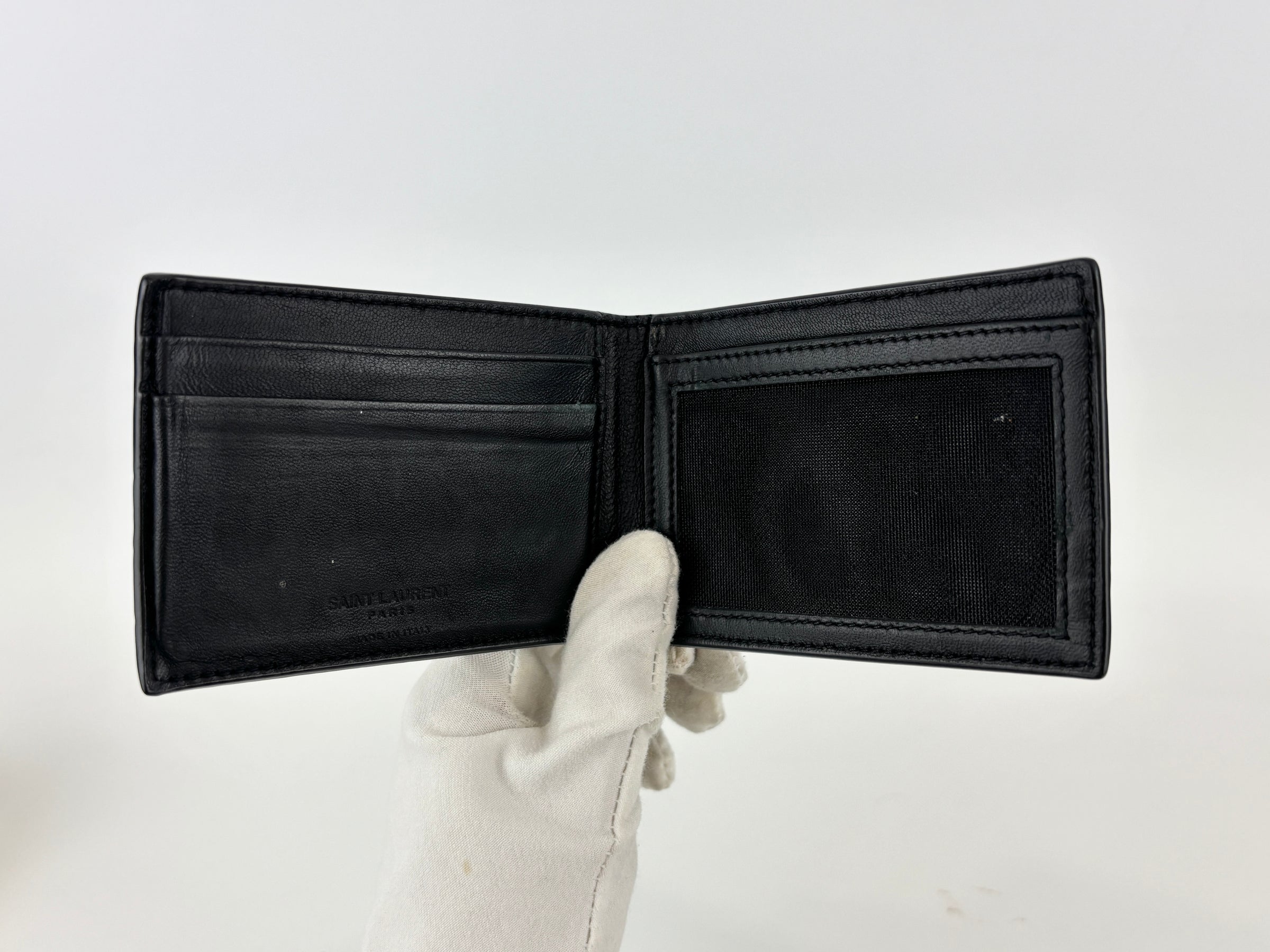 Black Croc Embossed Leather Bifold Card Holder