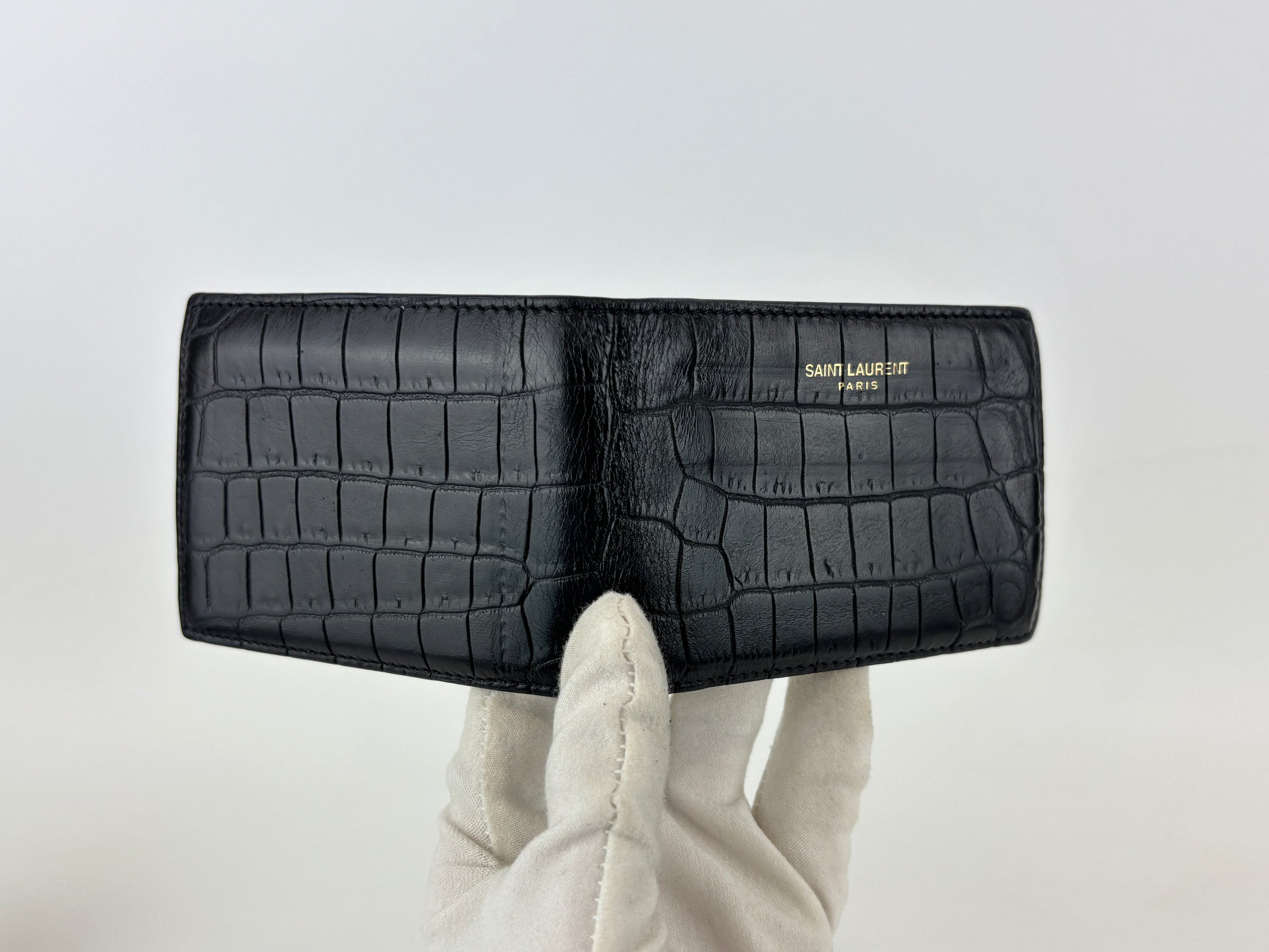 Black Croc Embossed Leather Bifold Card Holder