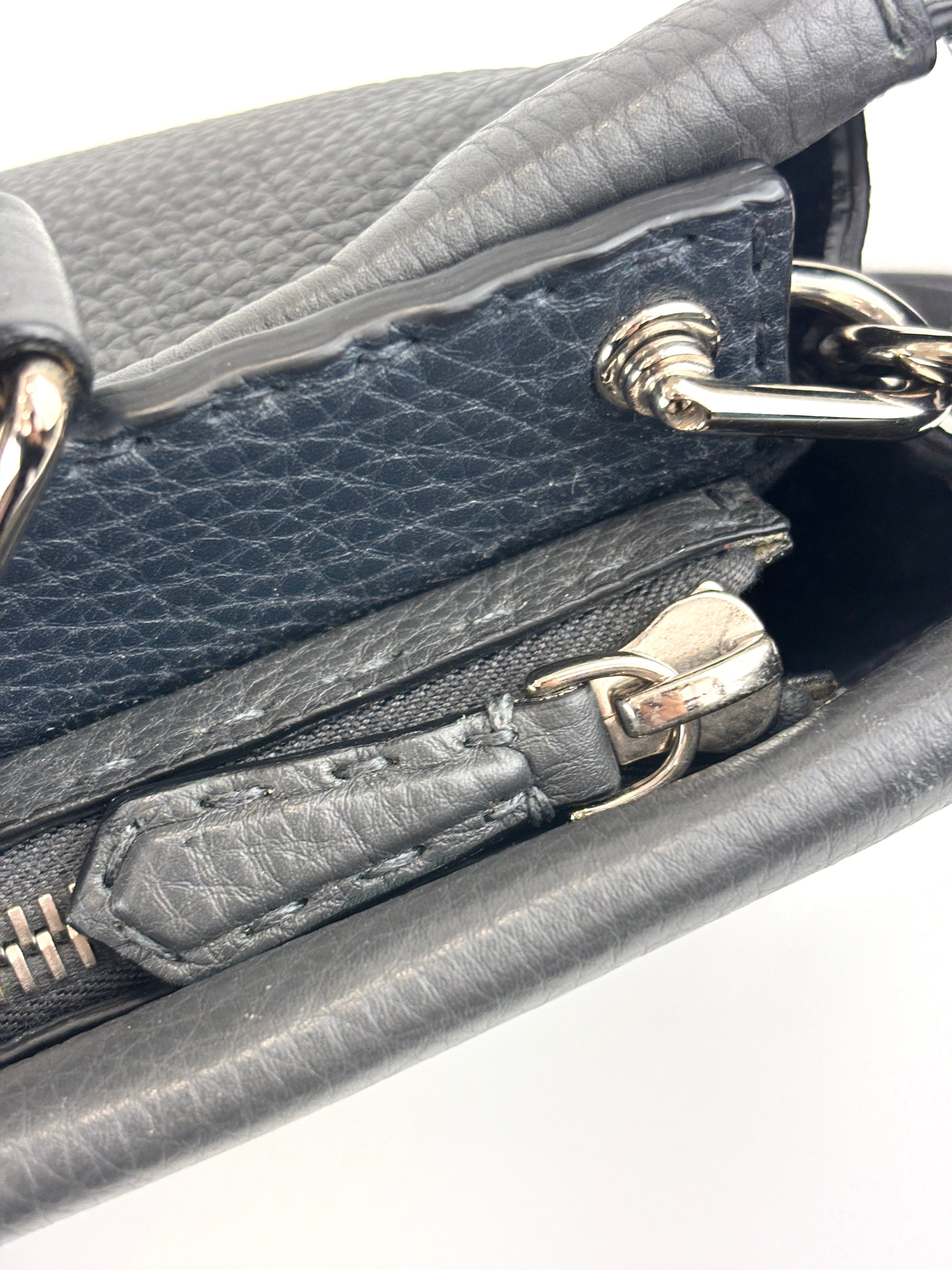 7VA406 Selleria Peekaboo 2way Business Bag in Grey