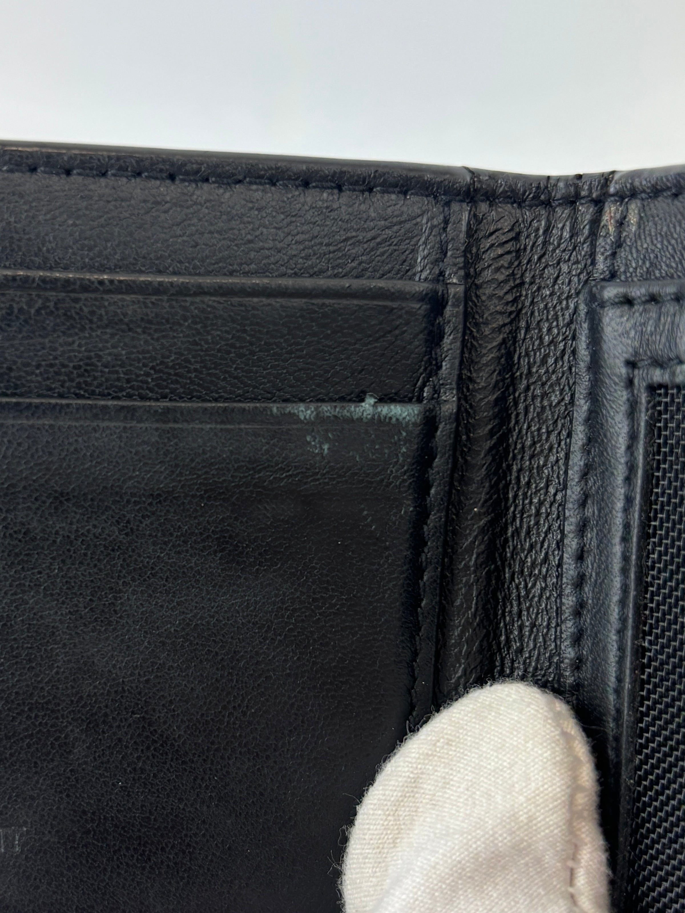 Black Croc Embossed Leather Bifold Card Holder
