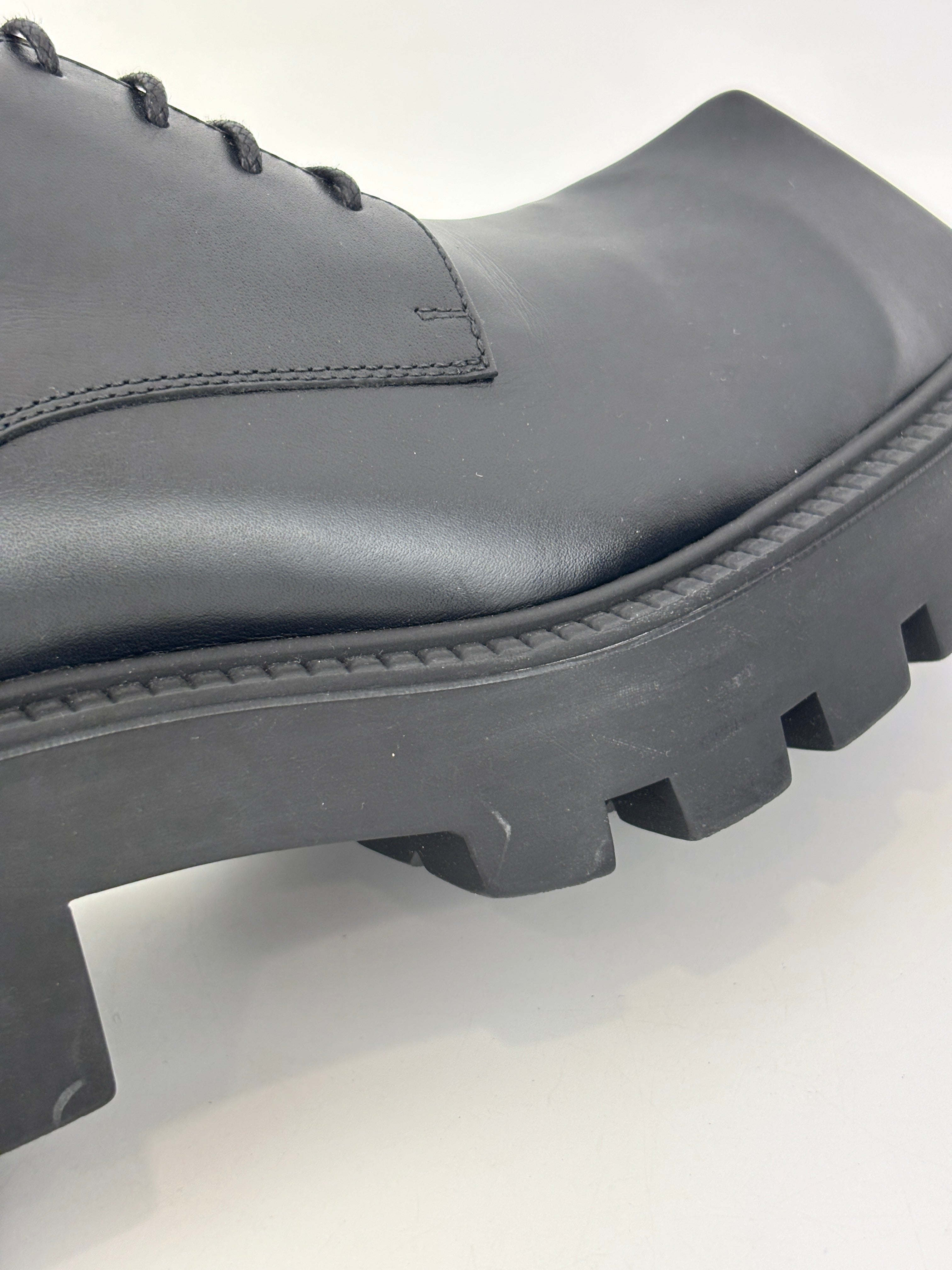 Balenciaga Men's Rhino Derby Black Size 39 | Glampot