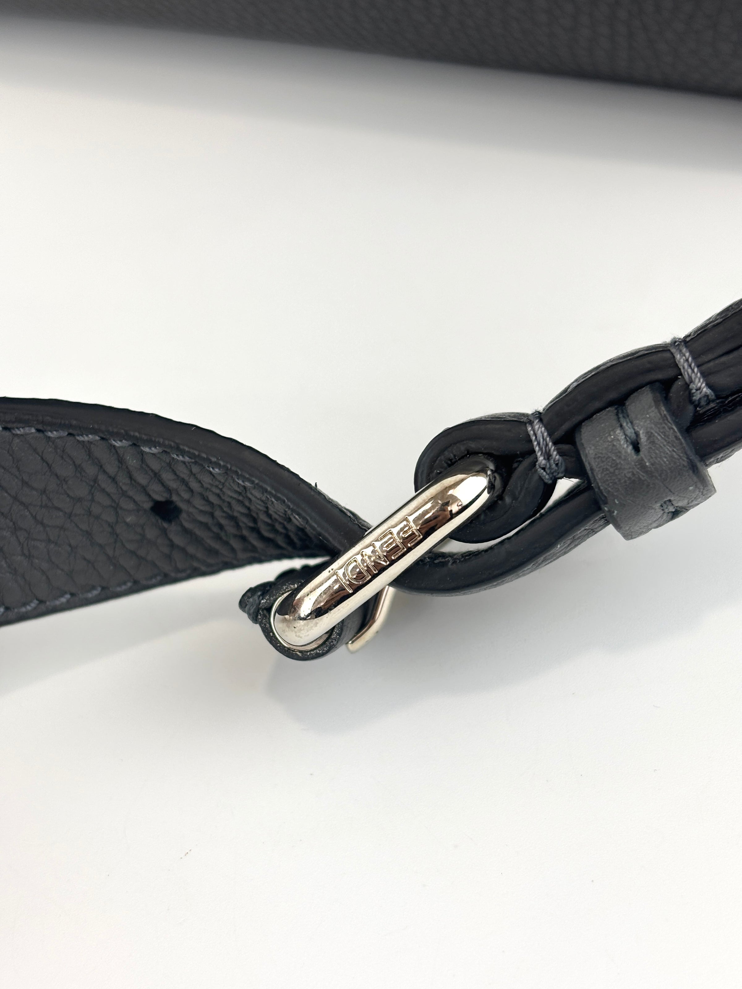 7VA406 Selleria Peekaboo 2way Business Bag in Grey