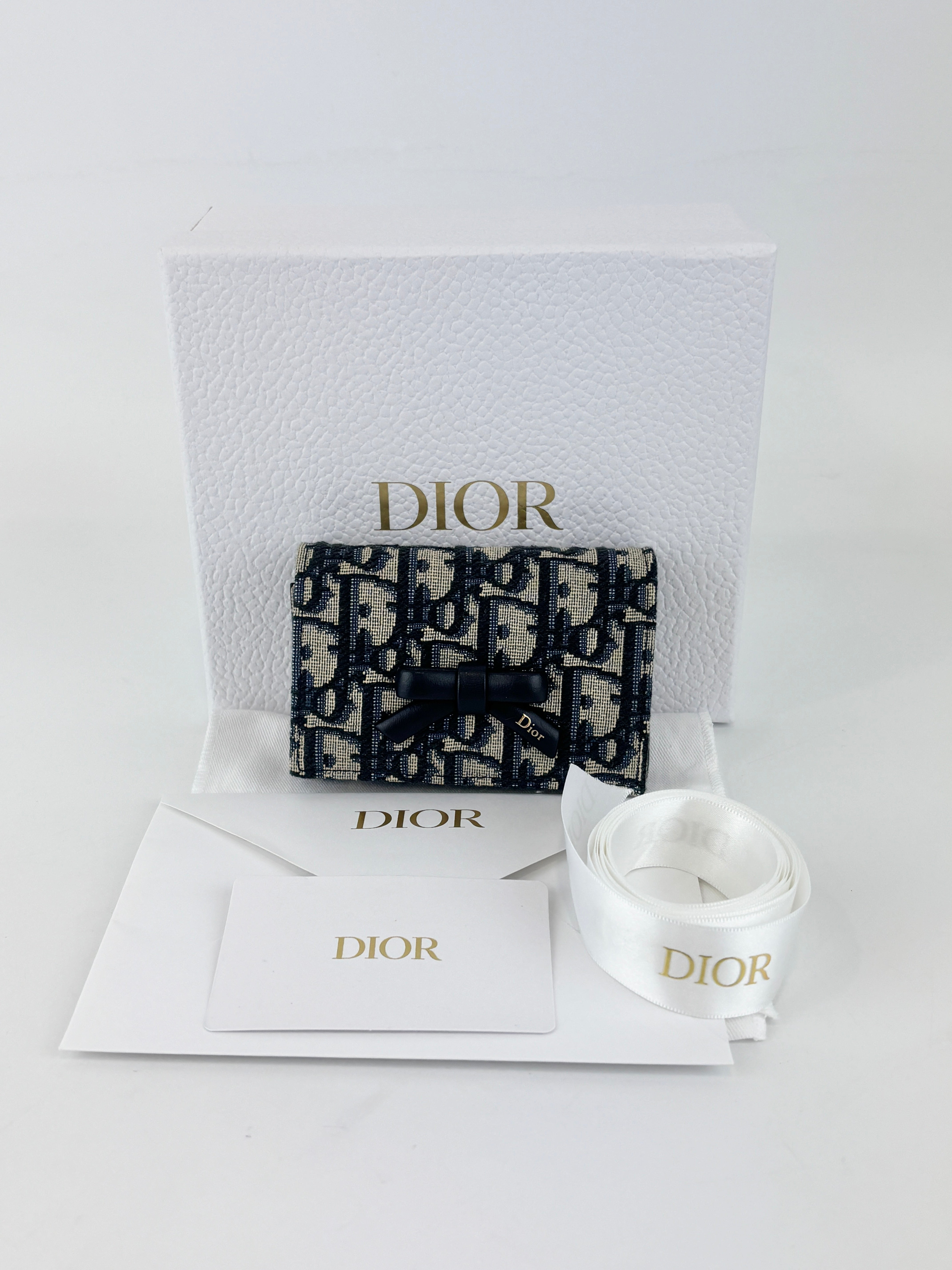 Dior Promenade Glycine Wallet Blue Oblique Jacquard – Glampot