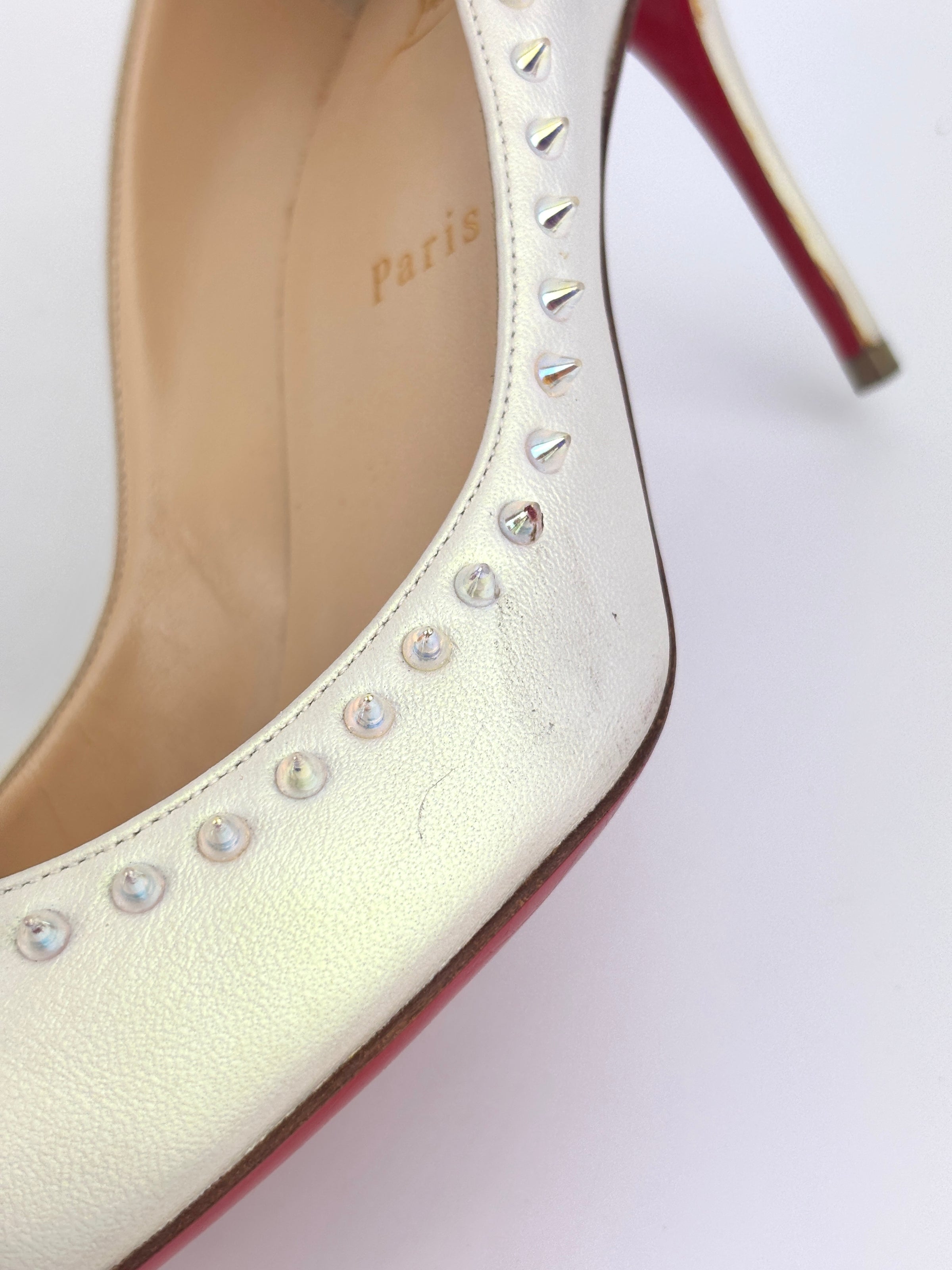 Anjalina 85 Pumps in Snow/ Clear Studs Size 39