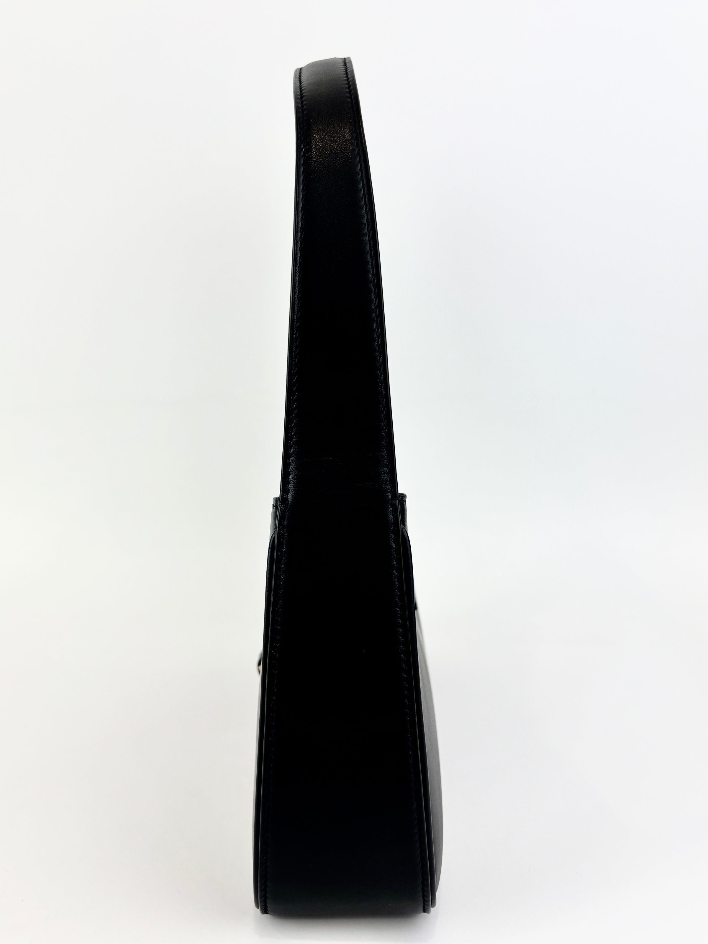 Saint Laurent Le 5 A 7 in Black Smooth Leather