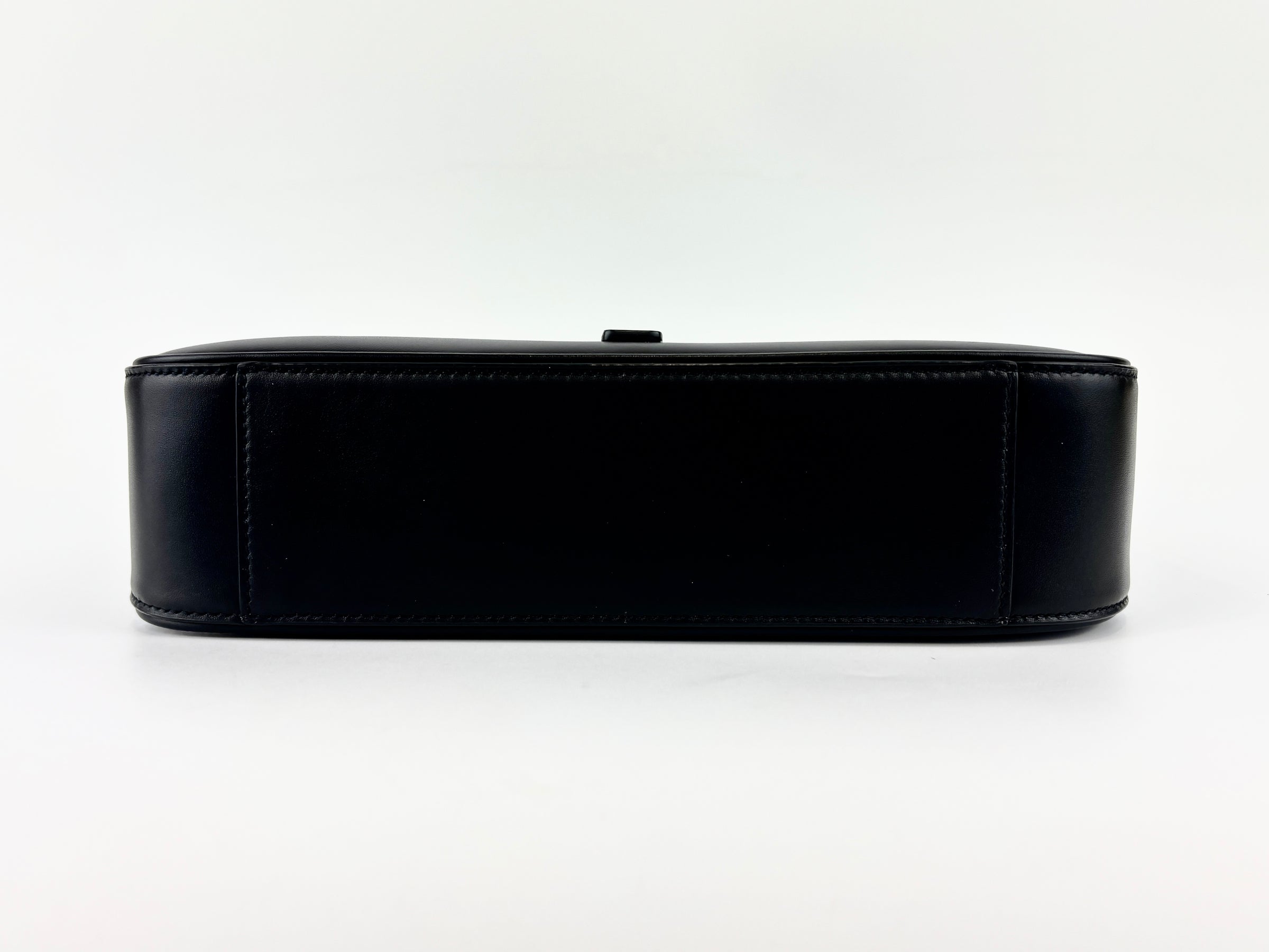 Saint Laurent Le 5 A 7 in Black Smooth Leather