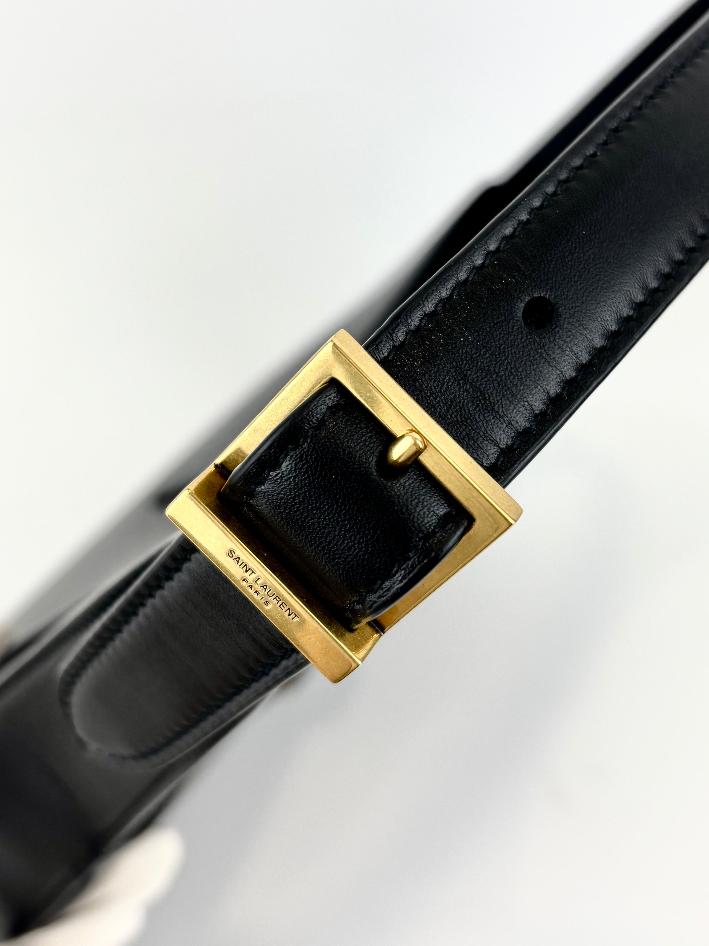Saint Laurent Le 5 A 7 in Black Smooth Leather