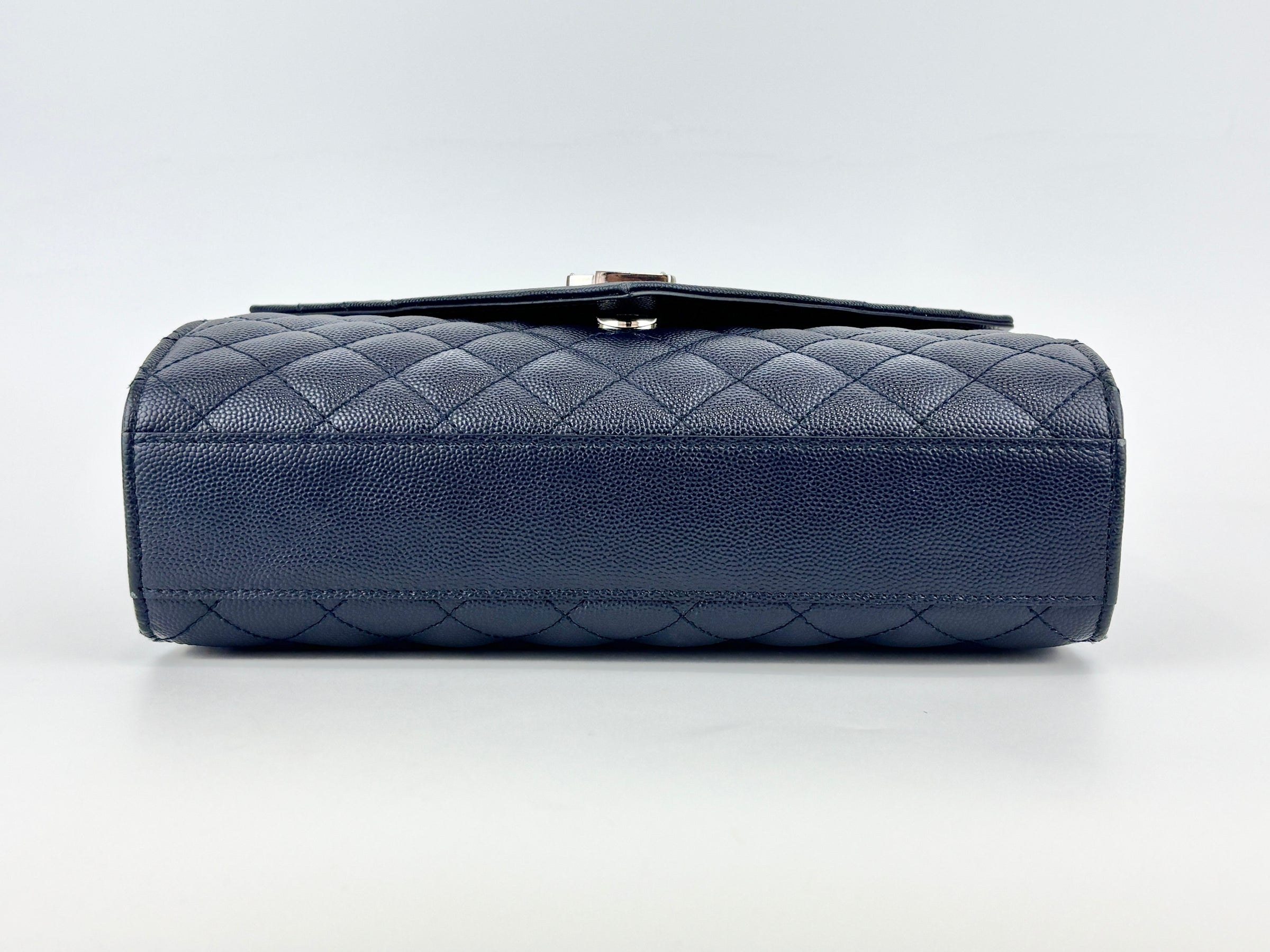 Saint Laurent Medium Envelope Bag in Navy Grain De Poudre SHW