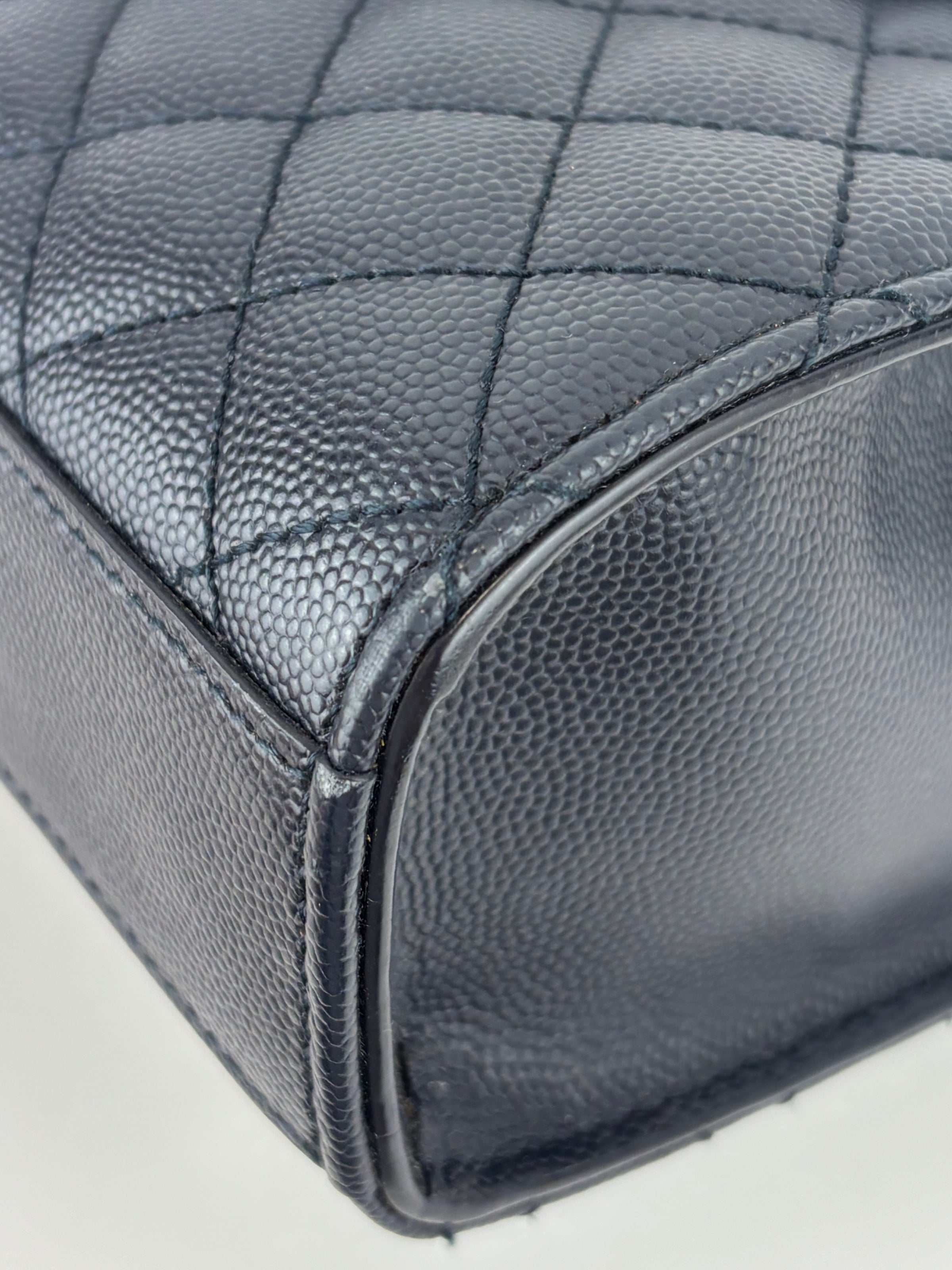 Saint Laurent Medium Envelope Bag in Navy Grain De Poudre SHW