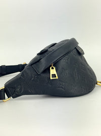 Louis Vuitton M44812 Bumbag in Noir Monogram Empreinte - Glampot