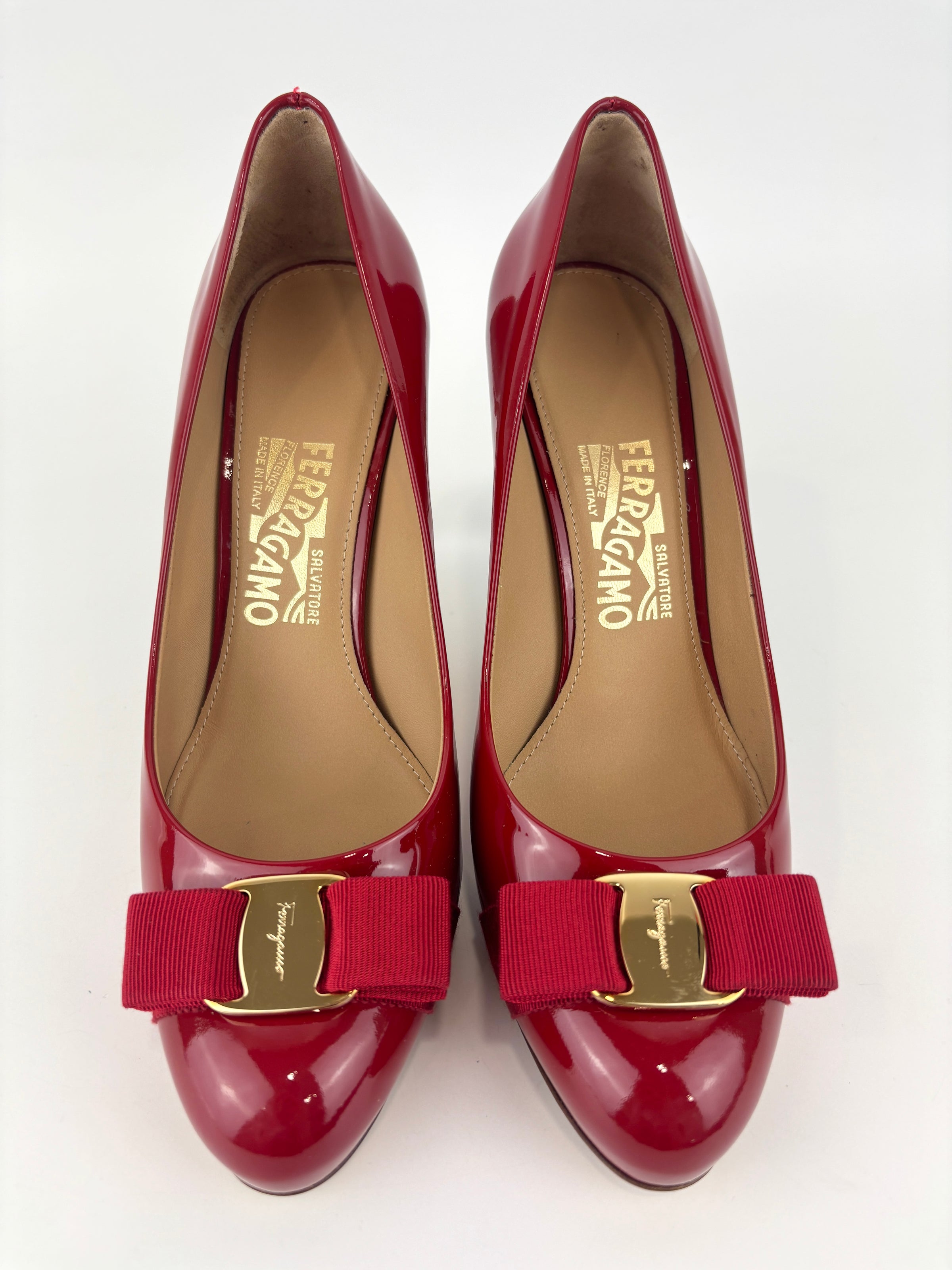 Vara Bow Pimpa in Rosso Patent Calfskin Size 8 - Glampot