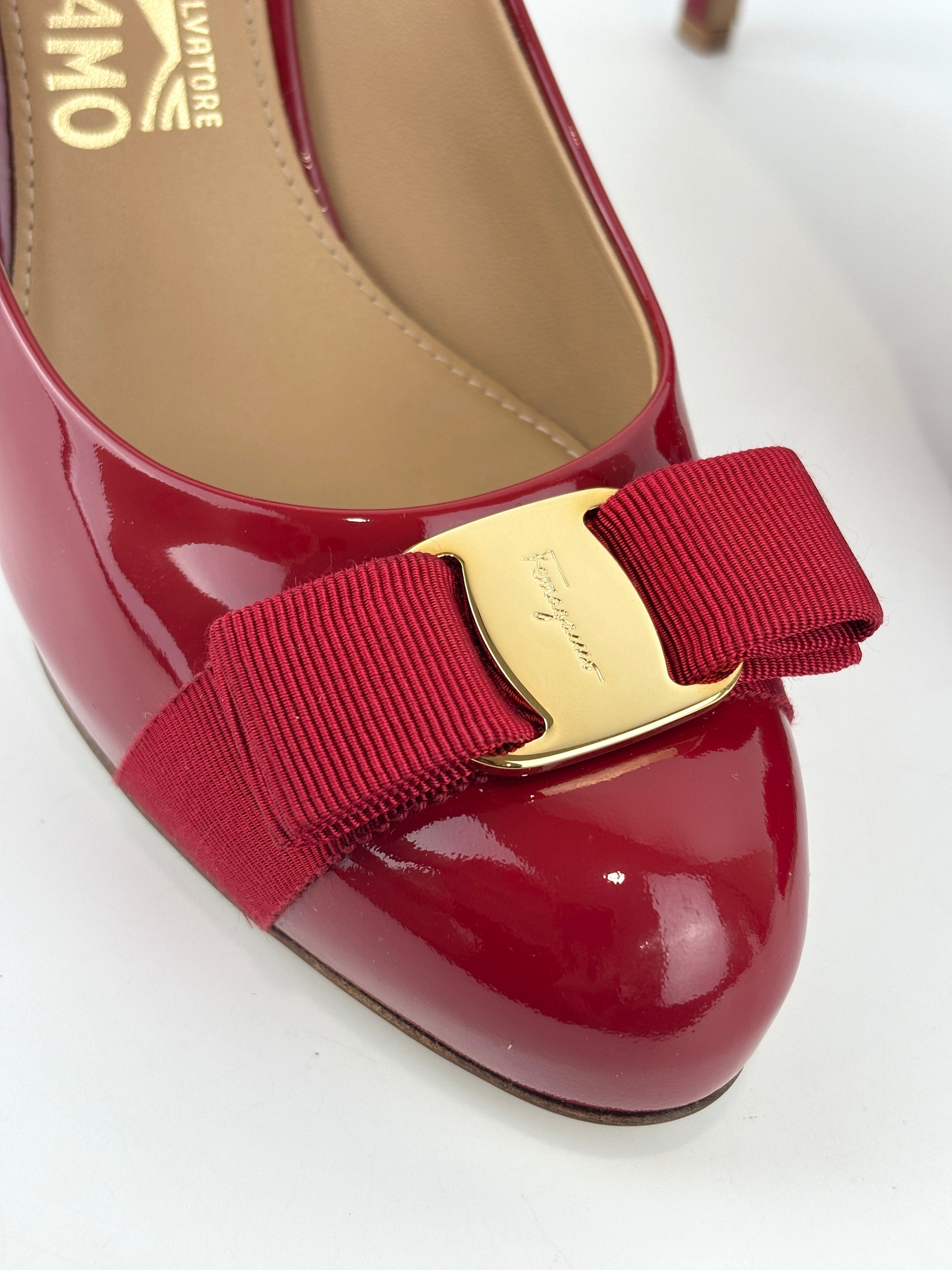 Vara Bow Pimpa in Rosso Patent Calfskin Size 8 - Glampot